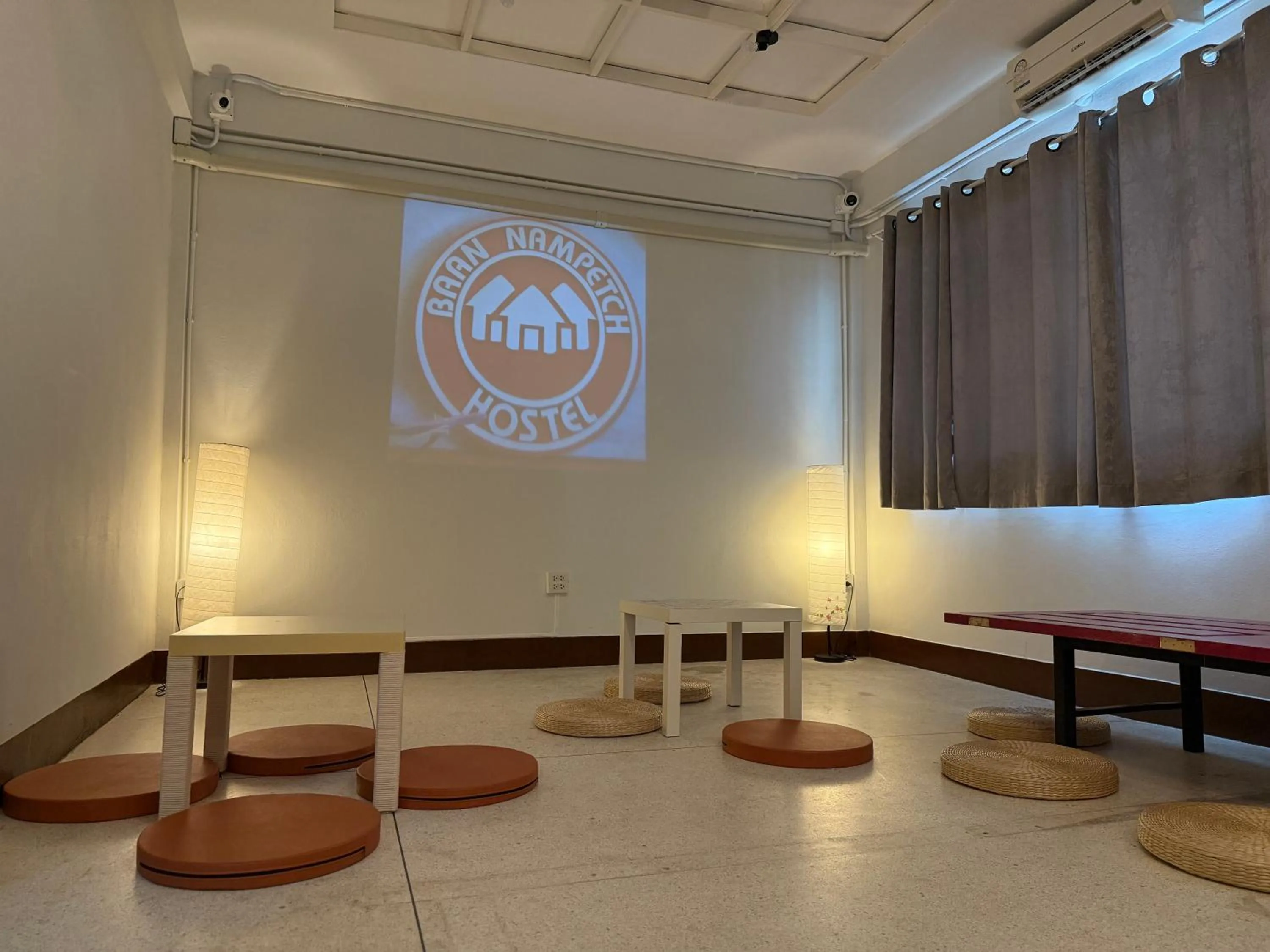 Seating area in Baan Nampetch Hostel