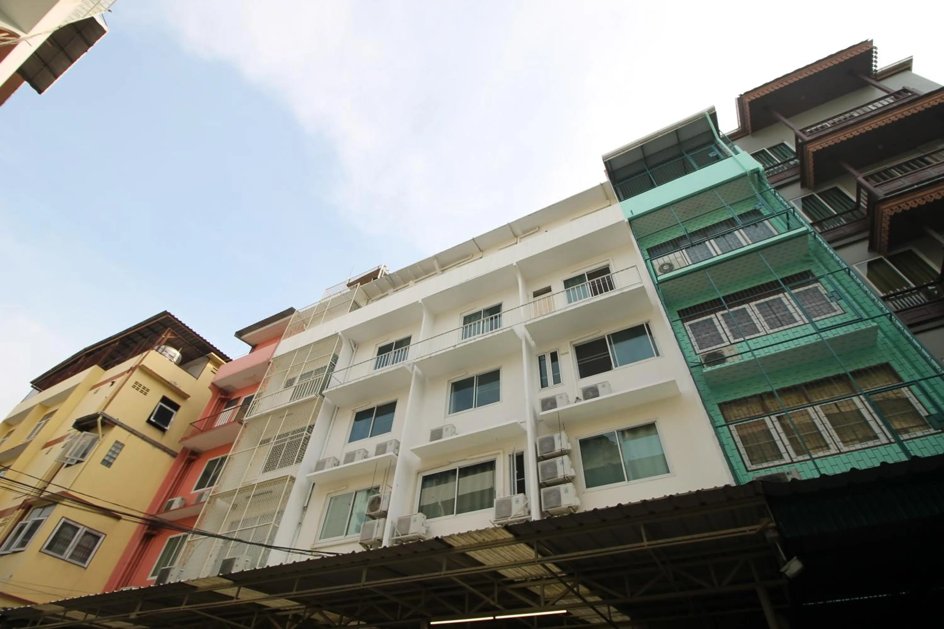 Property building in Baan Nampetch Hostel