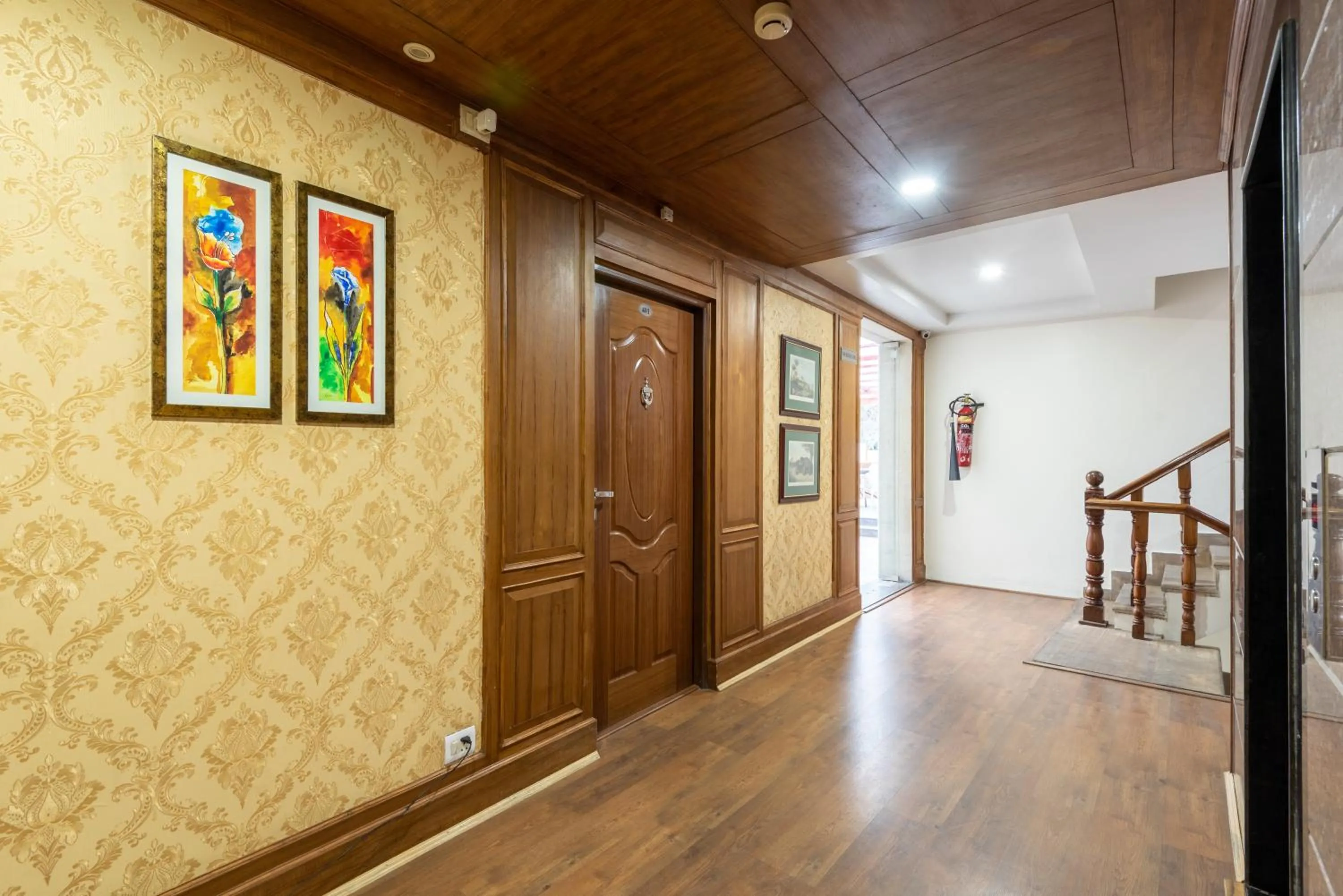 Lobby or reception in Rock Castle By DLS Hotels