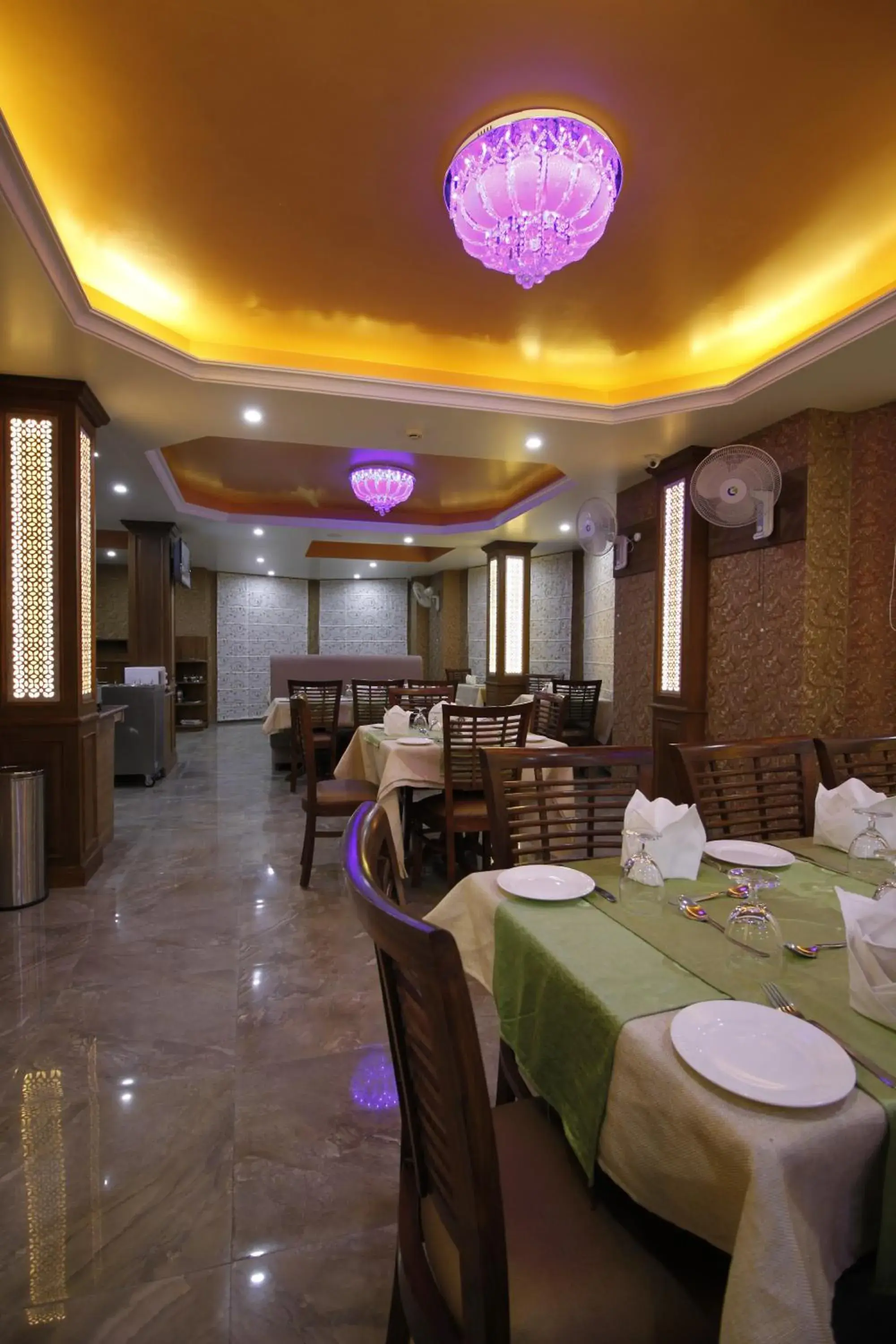 Restaurant/places to eat in Rock Castle By DLS Hotels Restaurant/places to eat in Rock Castle By DLS Hotels