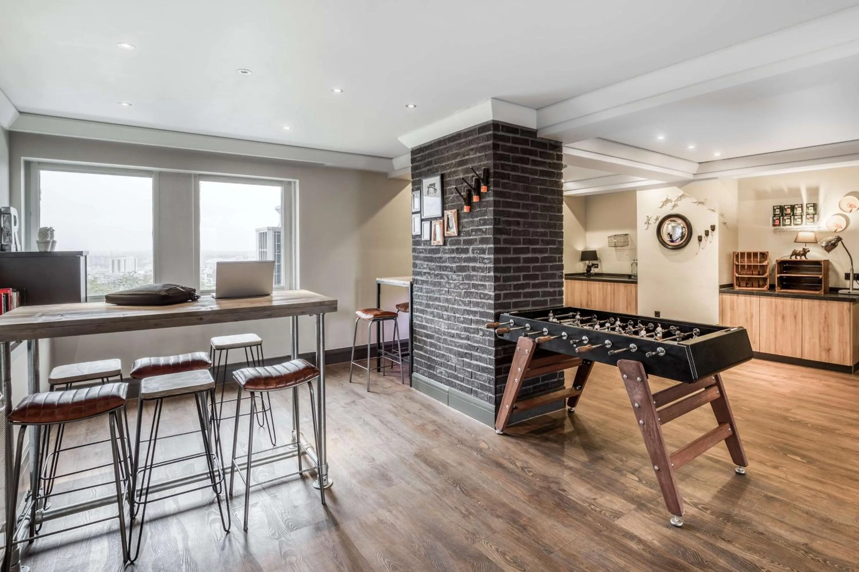 Lobby or reception in pentahotel Brussels City Centre