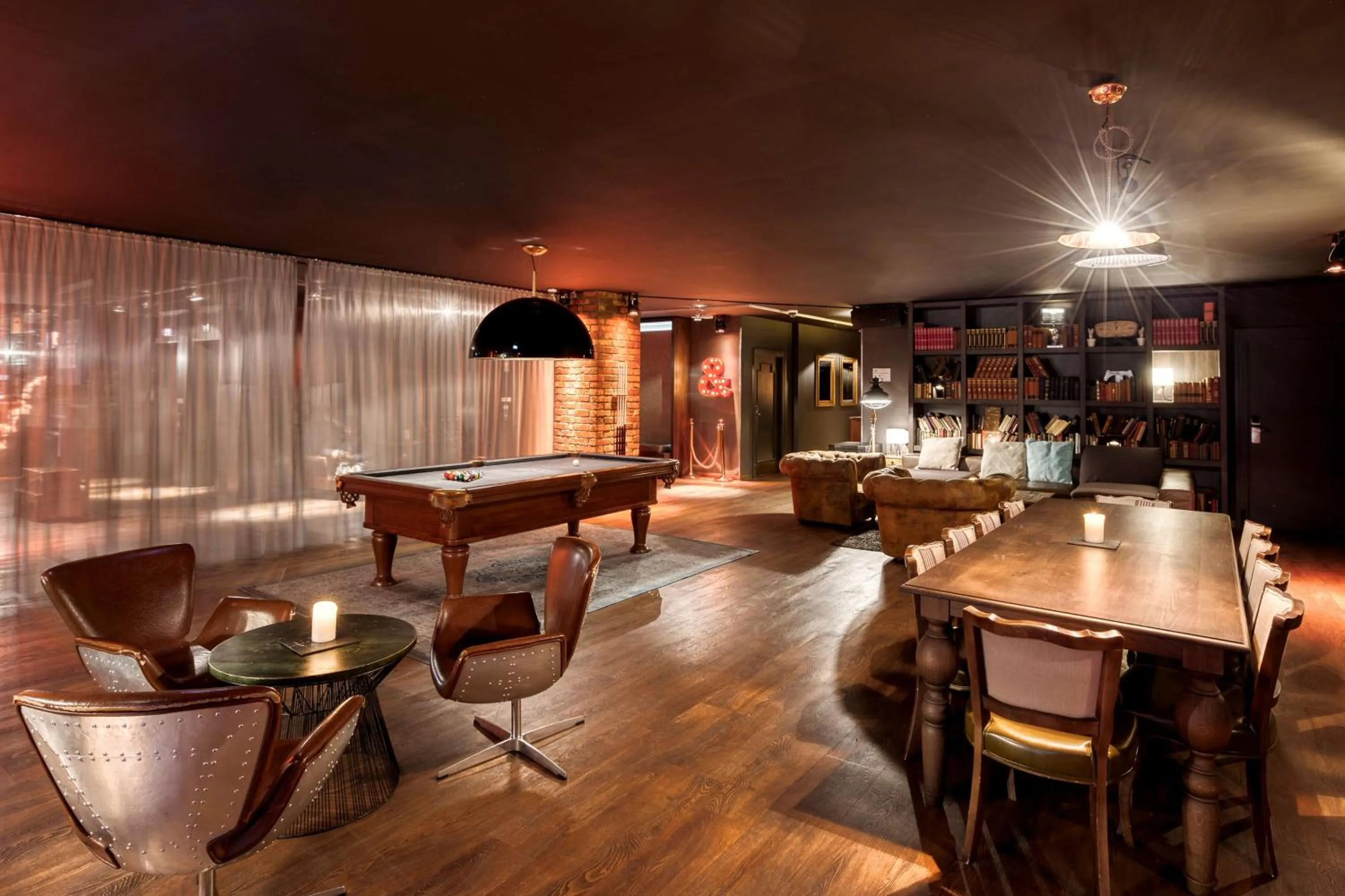 Lounge or bar in pentahotel Brussels City Centre