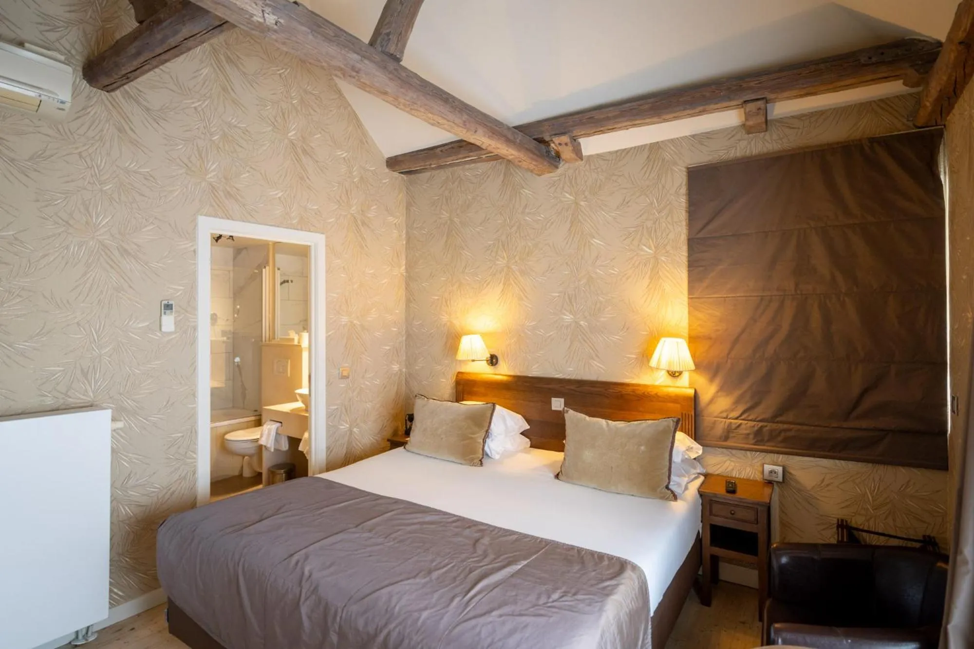 Photo of the whole room, Bed in Hotel Jan Brito