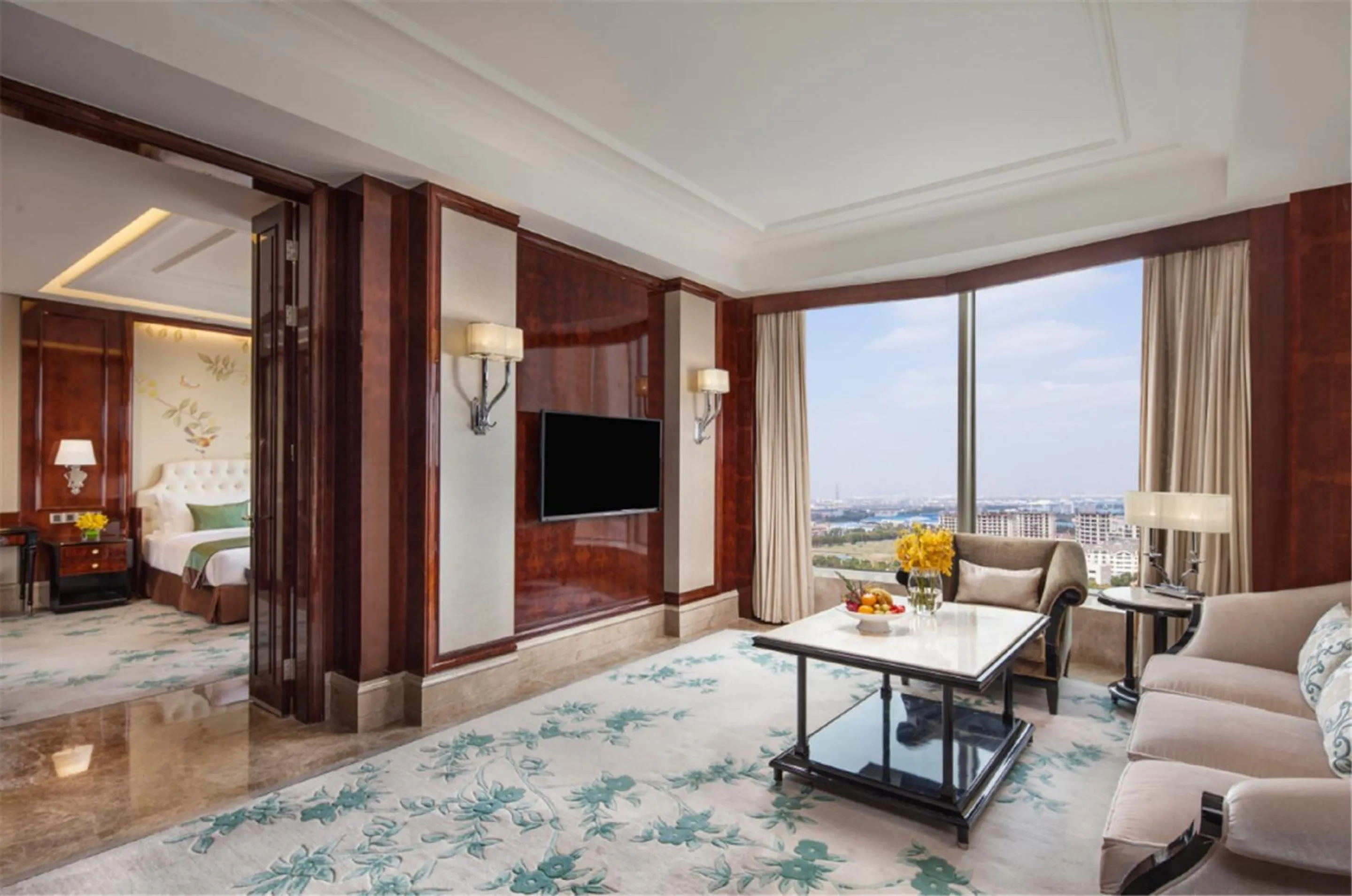 Living room in Ramada Plaza Qiandeng Kunshan