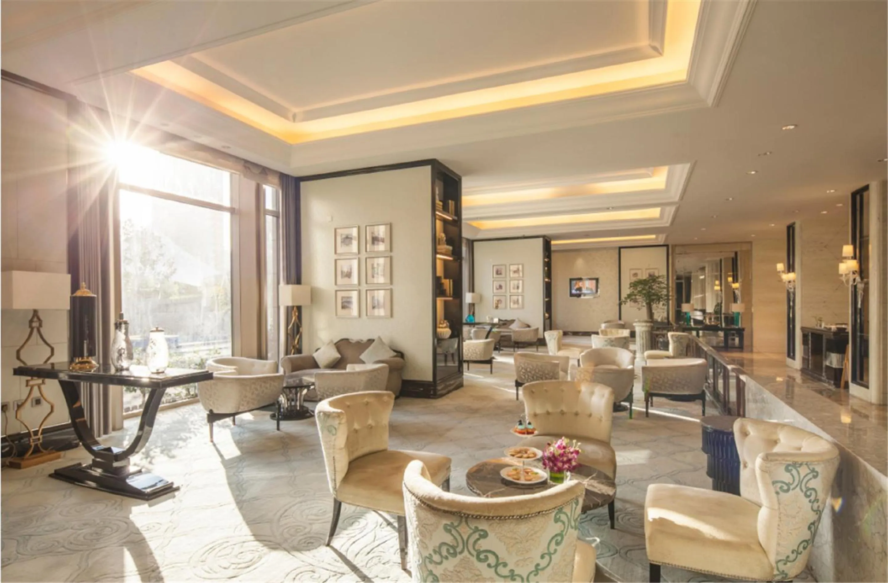 Coffee/tea facilities in Ramada Plaza Qiandeng Kunshan