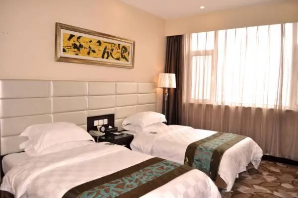 Bed in Ramada Linyi North
