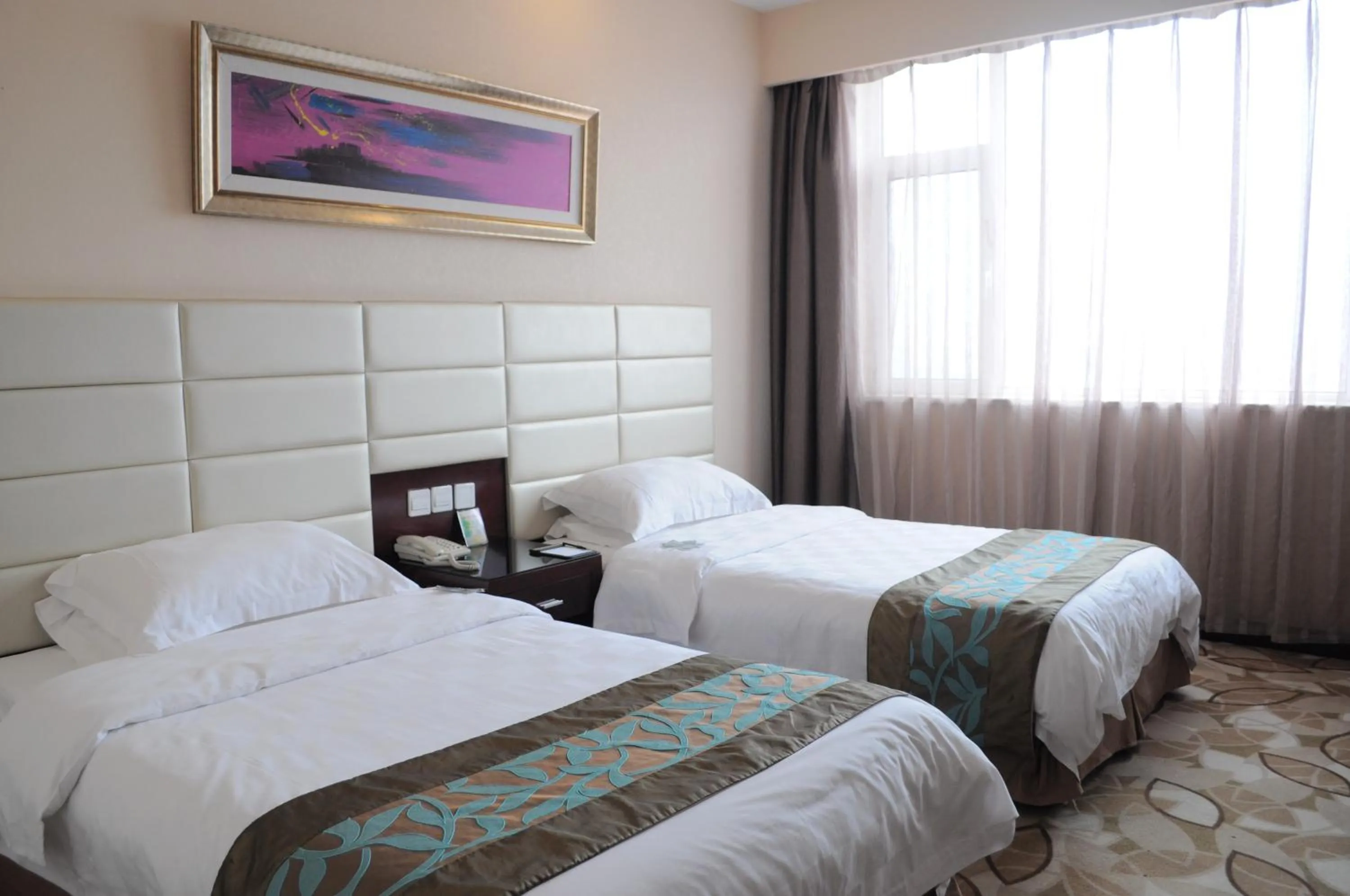 Bed in Ramada Linyi North
