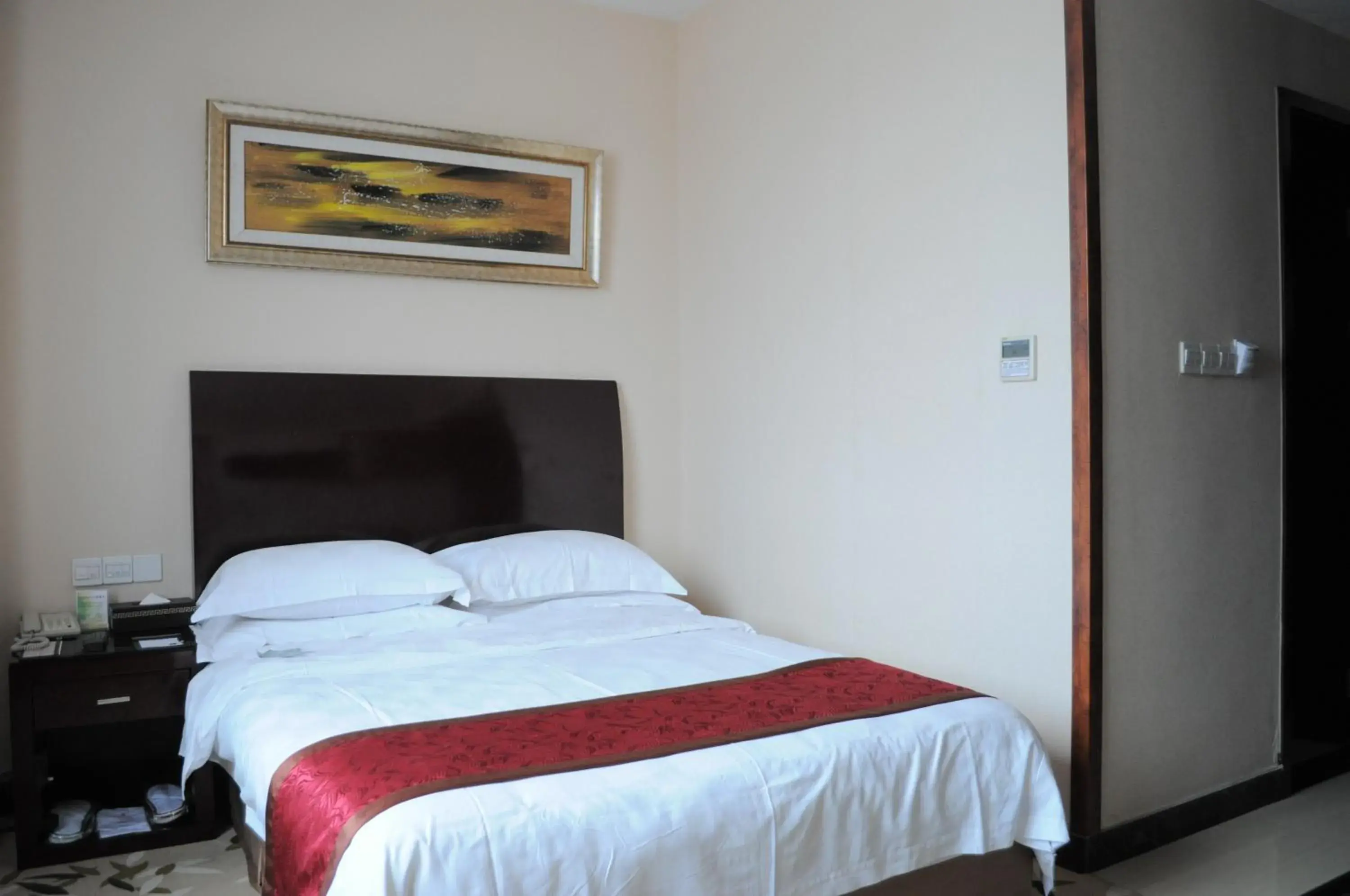 Small Double Room in Ramada Linyi North Small Double Room in Ramada Linyi North