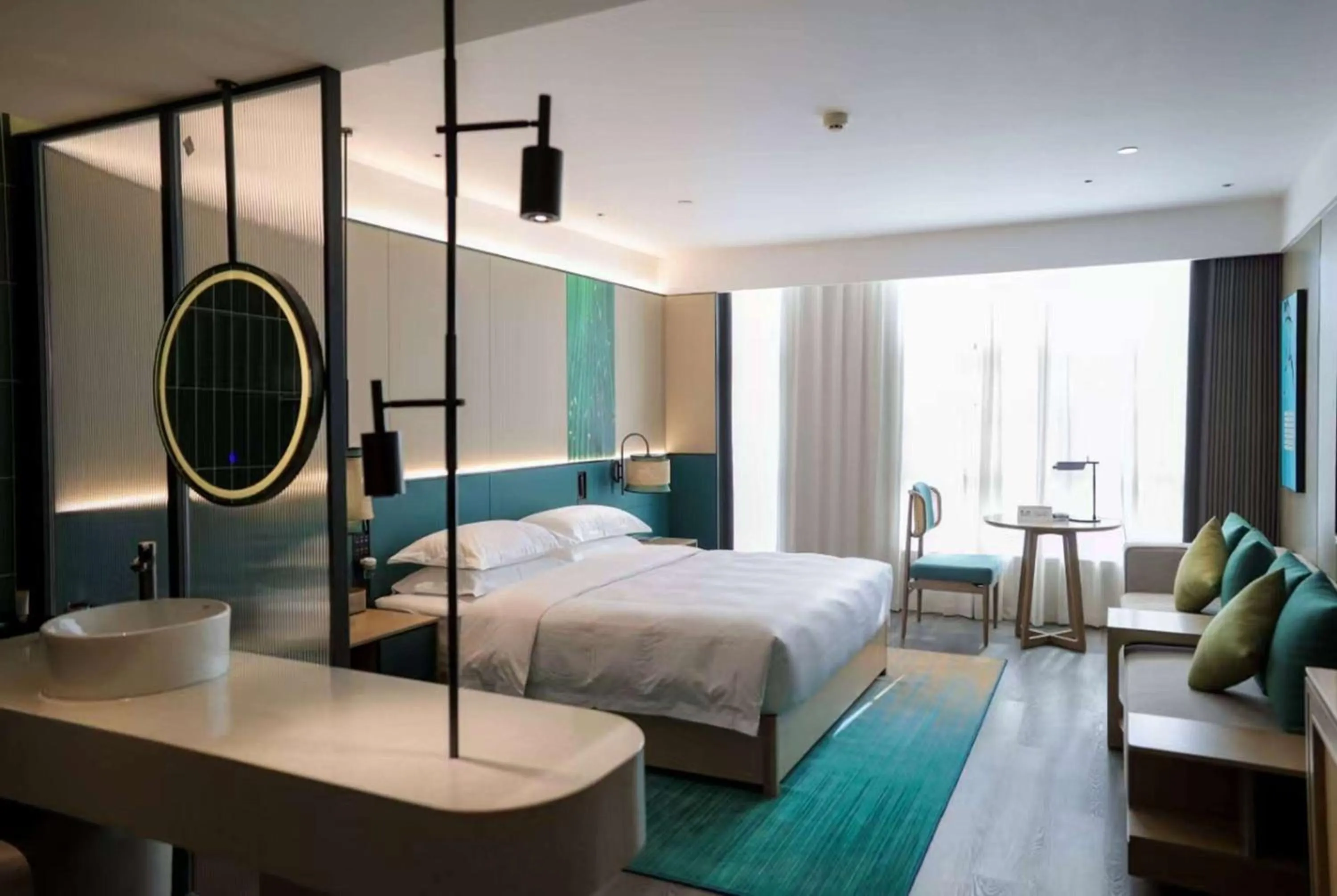 Photo of the whole room, Bed in Ramada Yiyang Taojiang