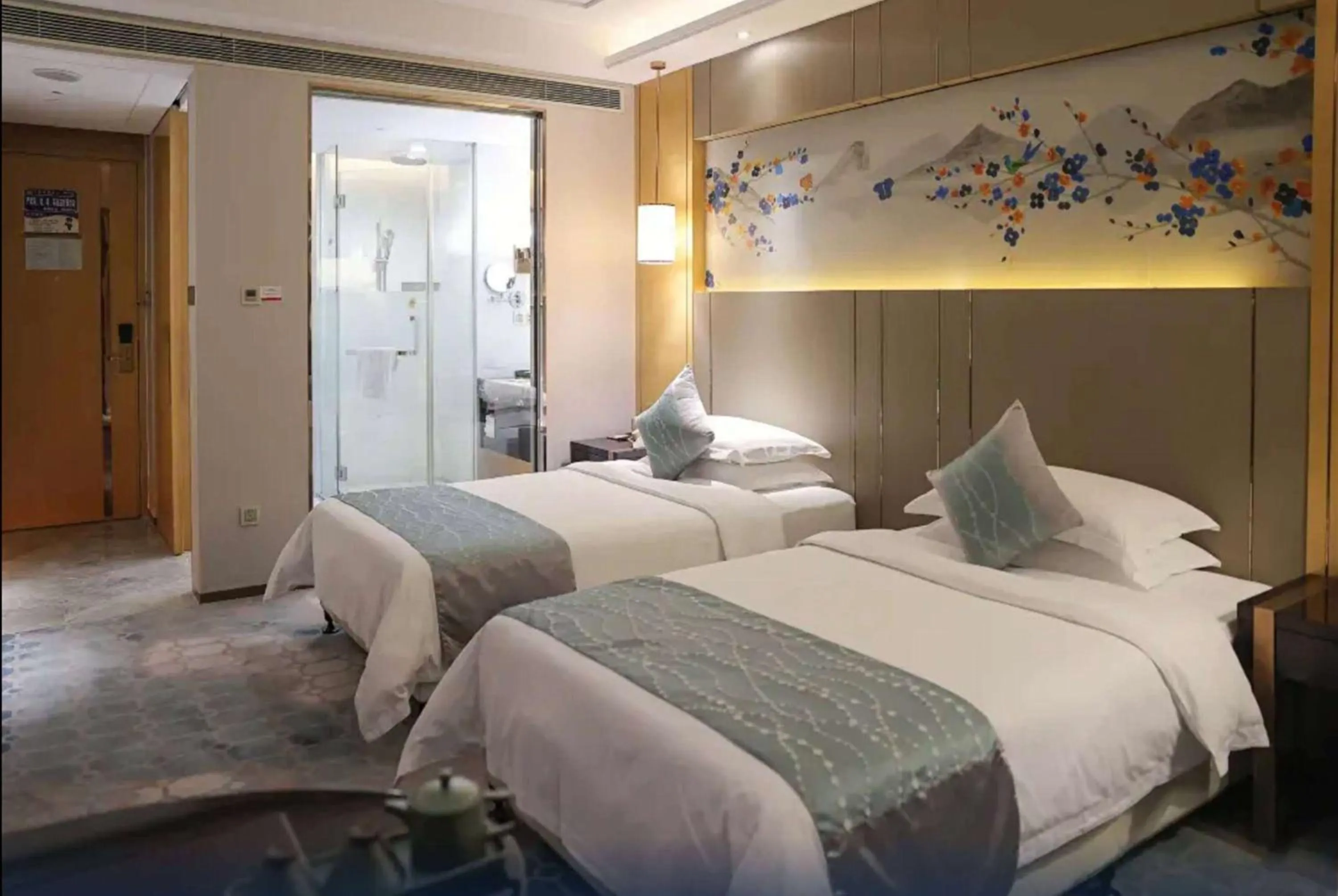 Photo of the whole room, Bed in Ramada Yiyang Taojiang