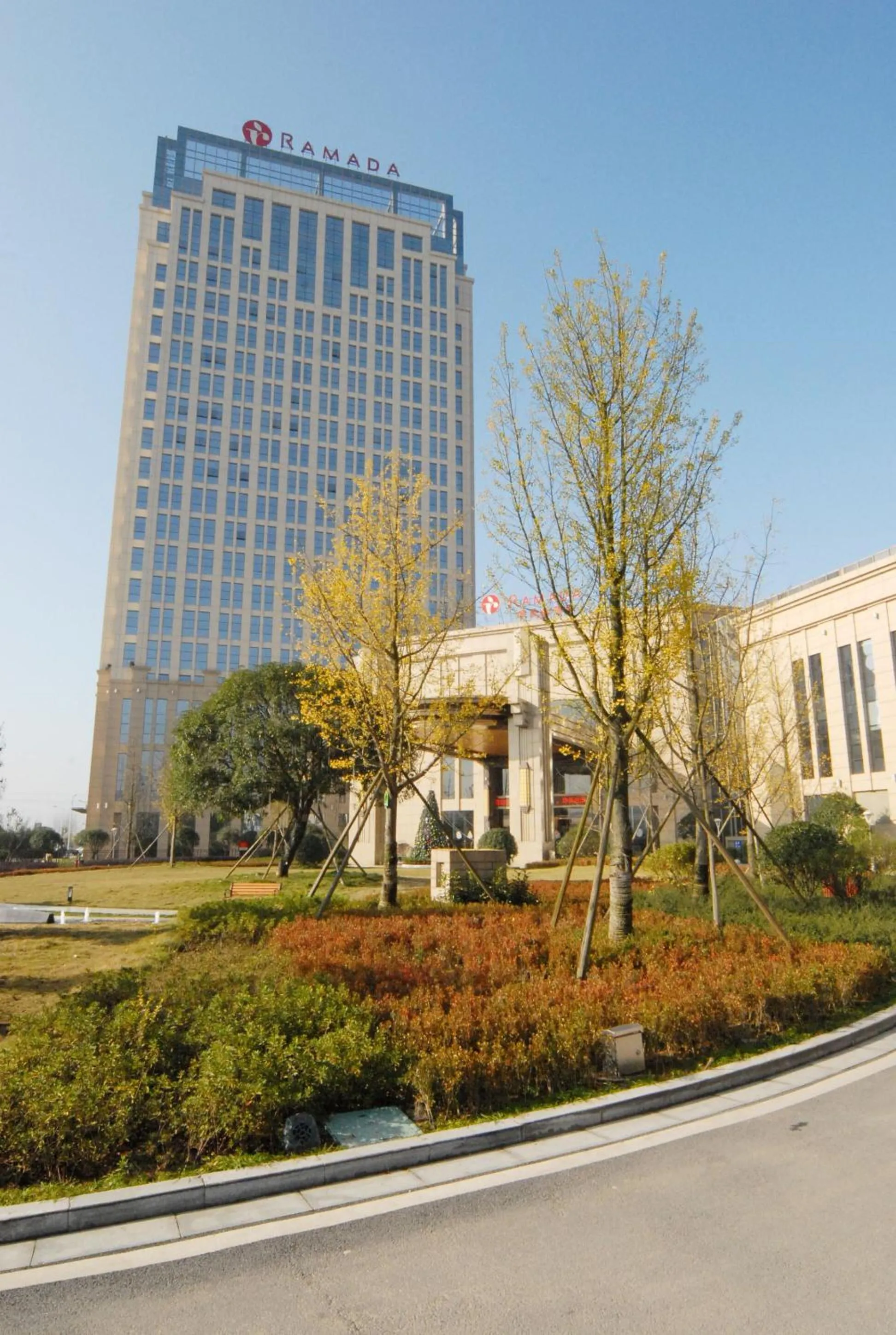 Autumn in Ramada Yiyang Taojiang