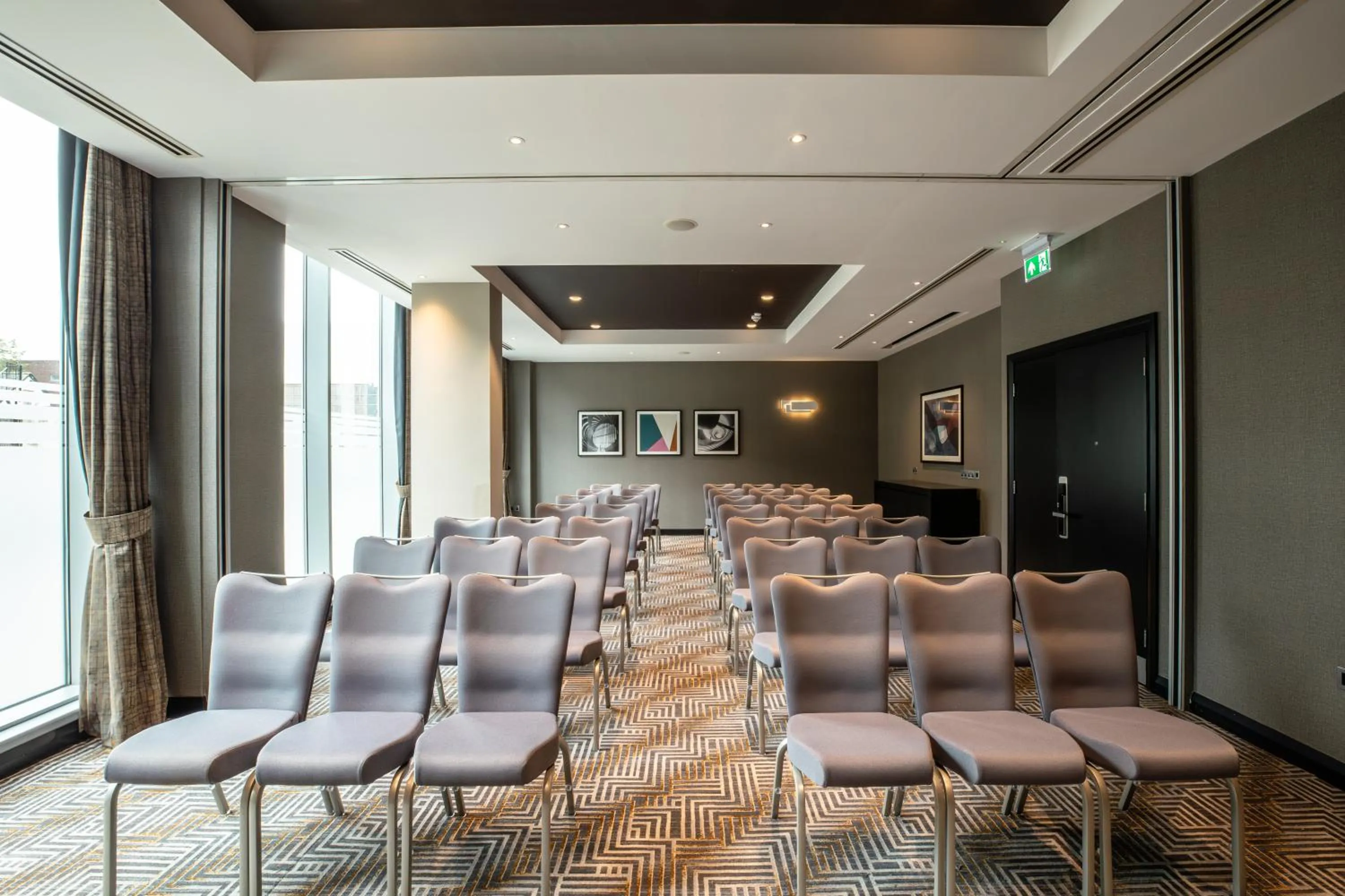 Meeting/conference room in DoubleTree by Hilton Woking