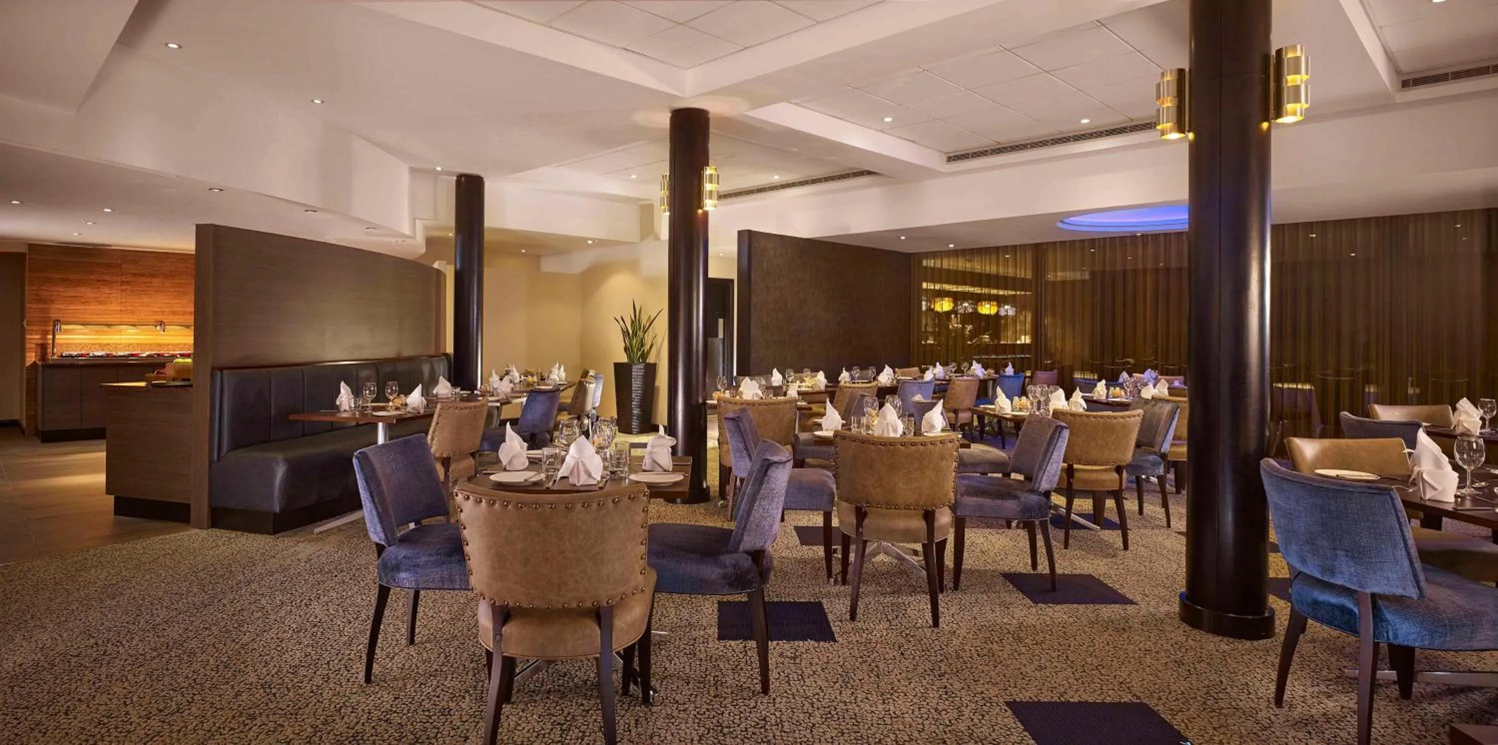 Restaurant/places to eat in DoubleTree by Hilton Woking