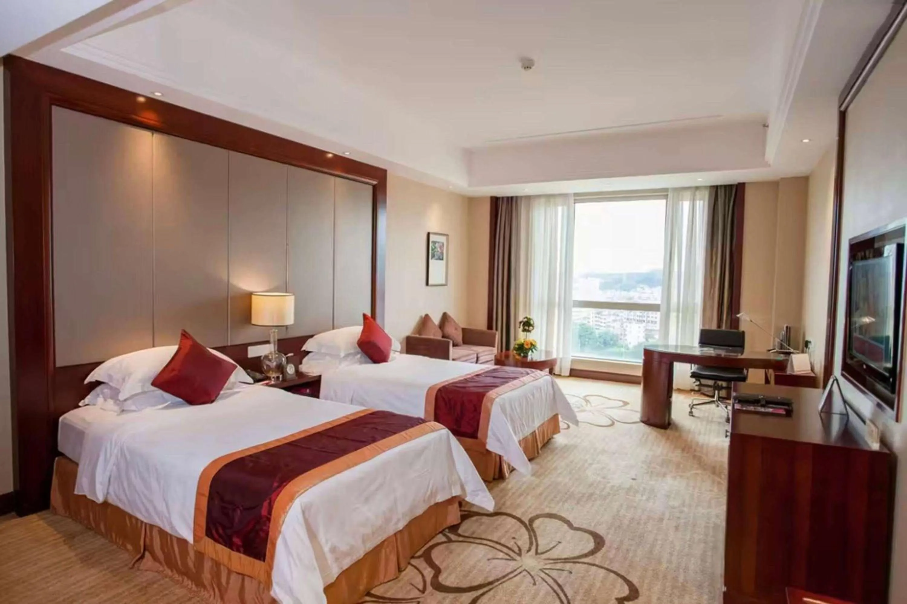 Photo of the whole room in Ramada Plaza Shaoguan City Centre