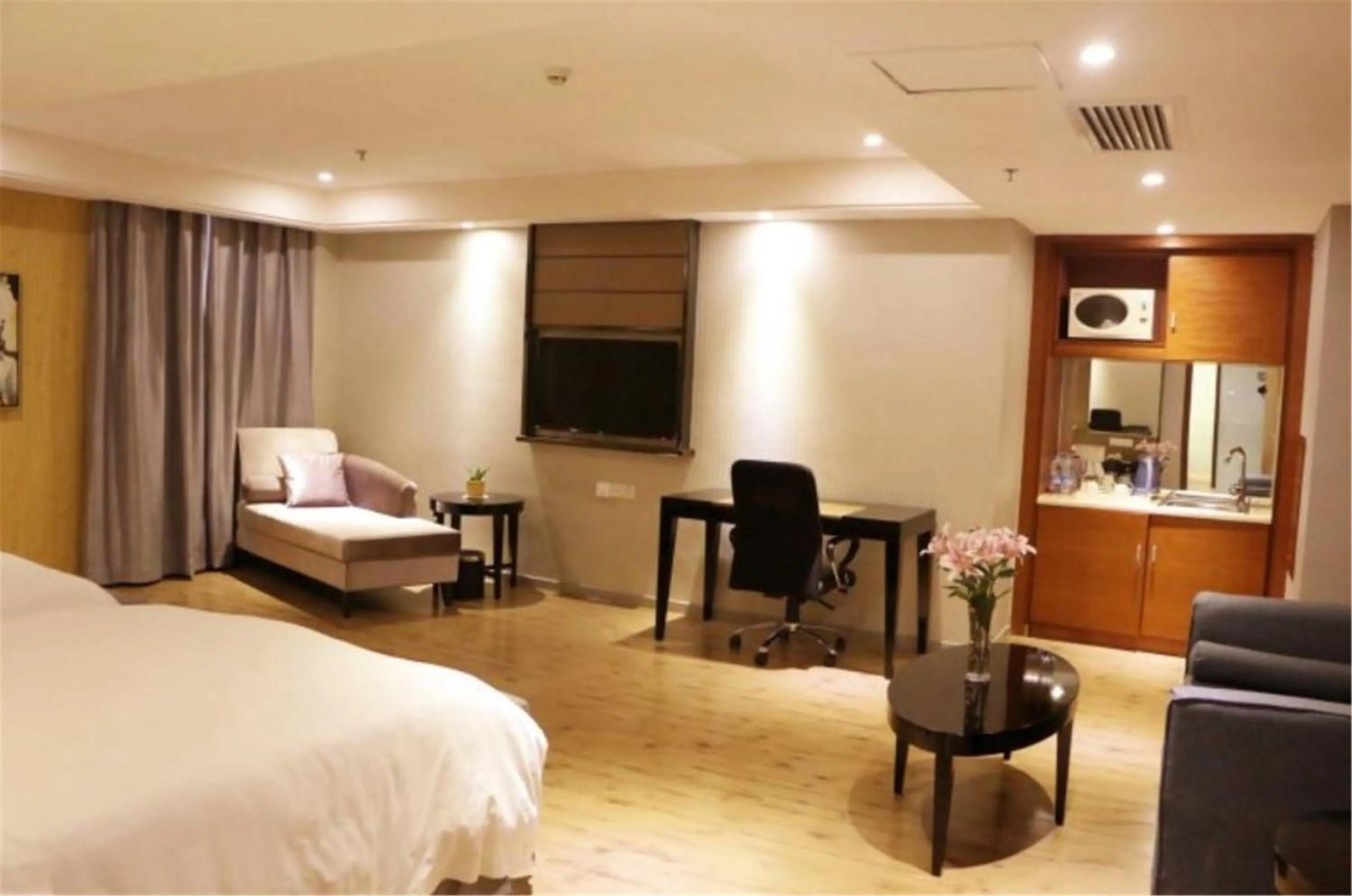 Ramada Meizhou