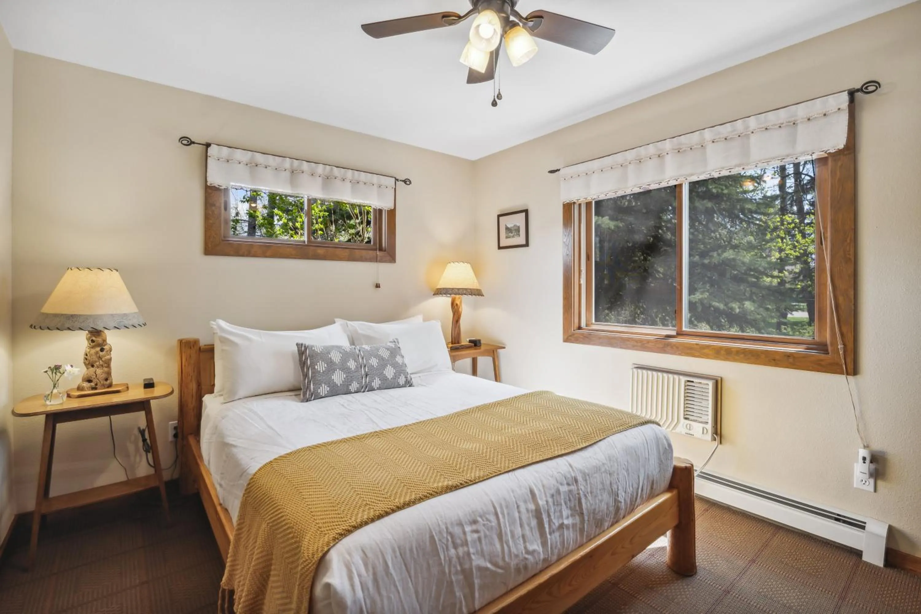 Bed in Good Medicine Lodge