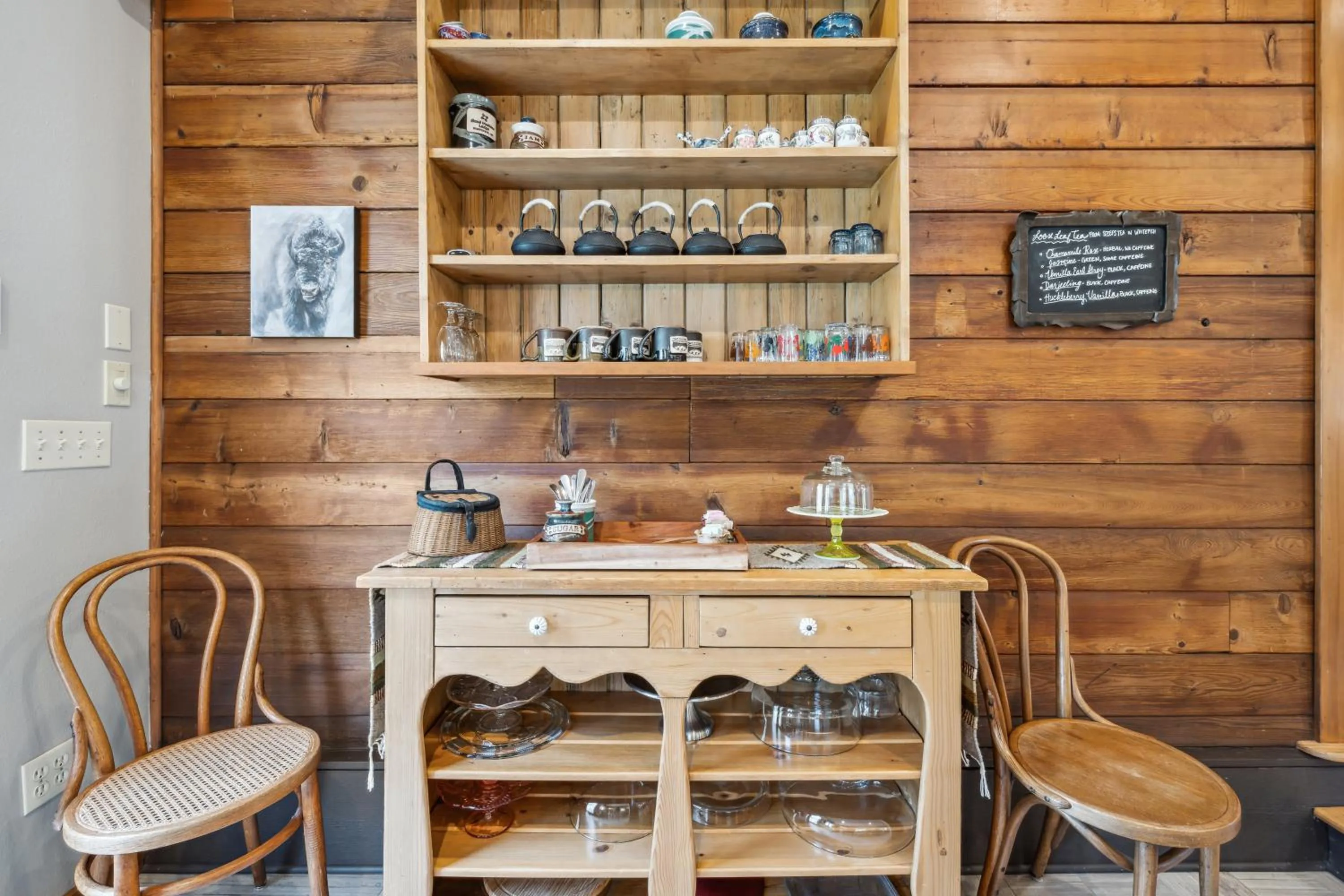 Food and drinks in Good Medicine Lodge