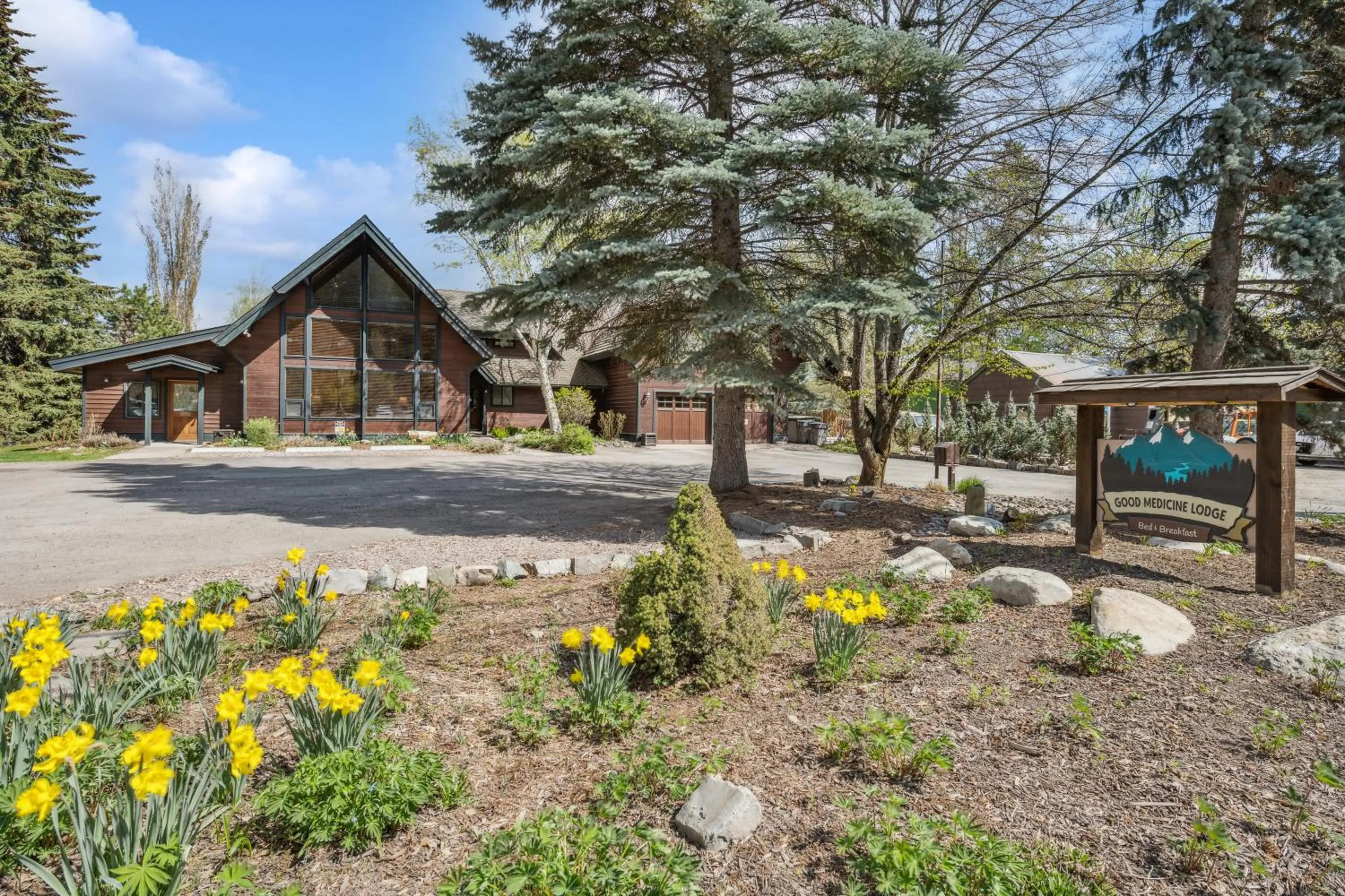 Property building in Good Medicine Lodge