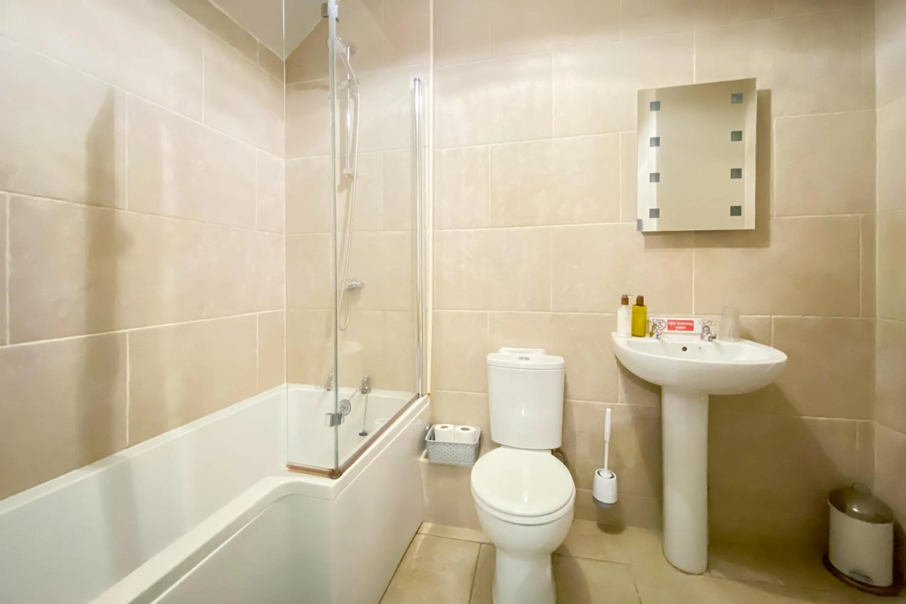 Bathroom in Strathardle Lodge
