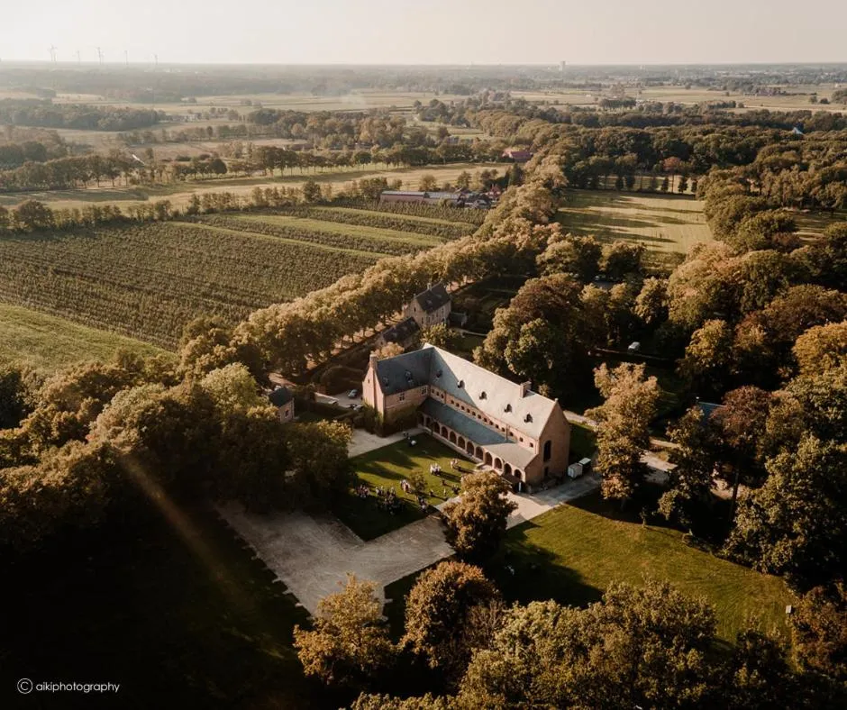 Property building in Priorij Corsendonk