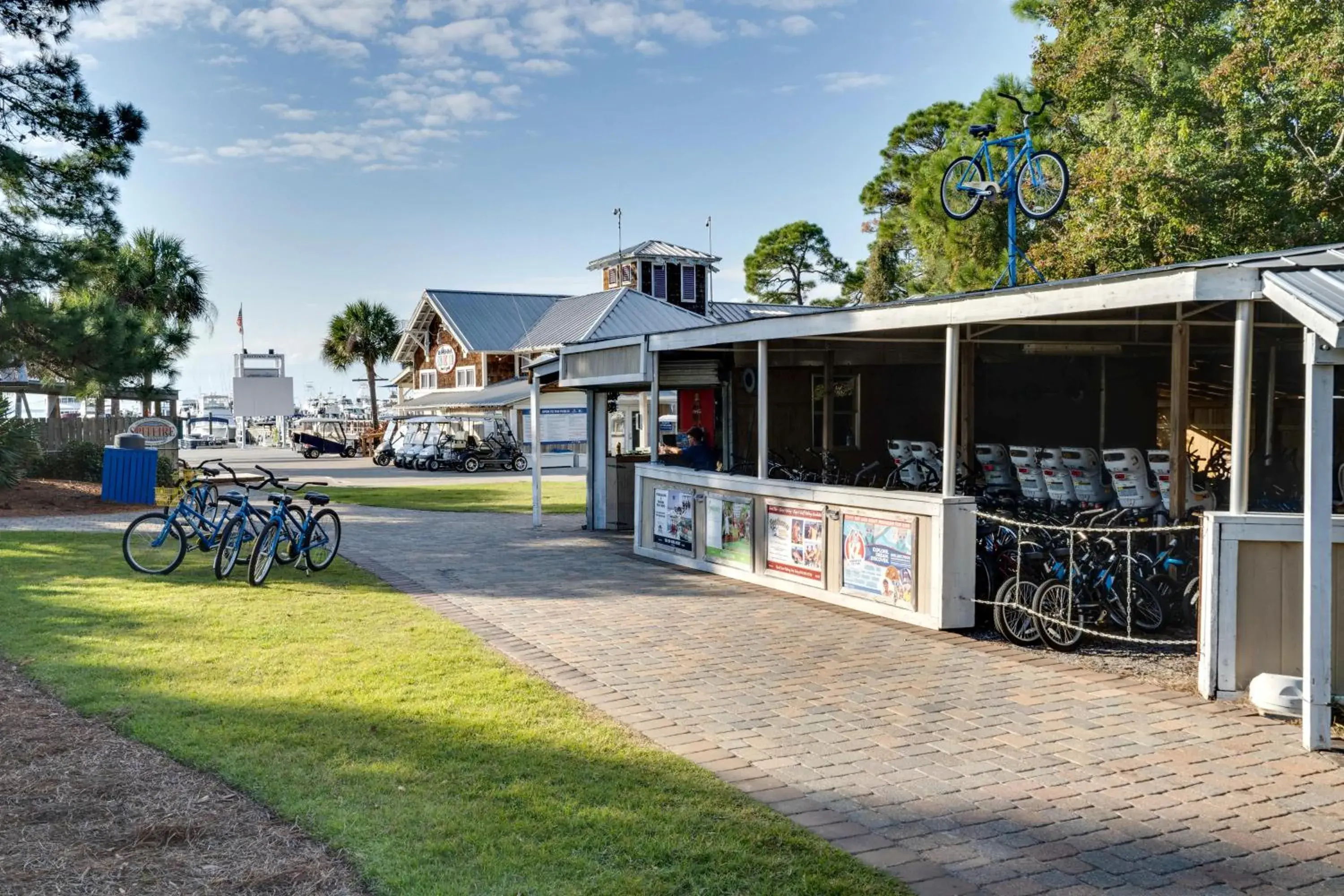 Cycling in Sandestin Golf and Beach Resort Cycling in Sandestin Golf and Beach Resort