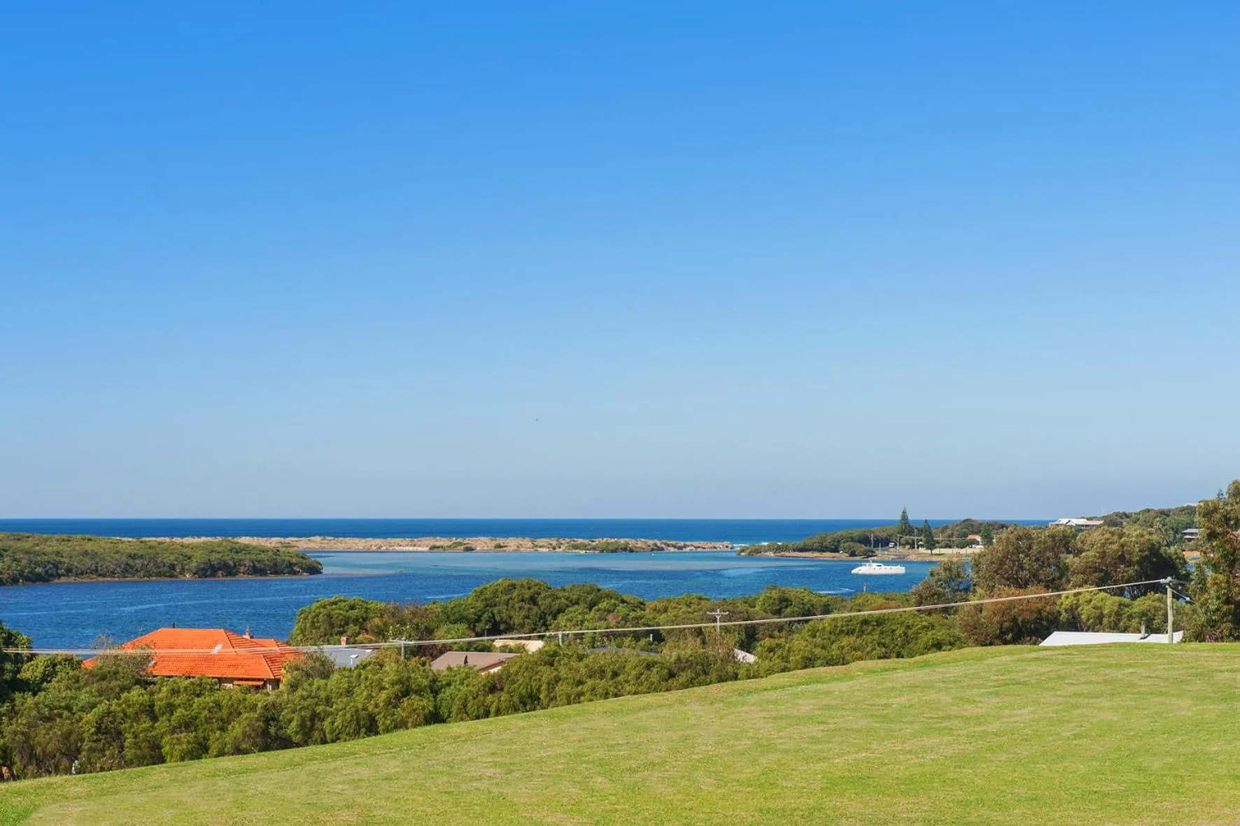 Sea view in Augusta Hotel Motel