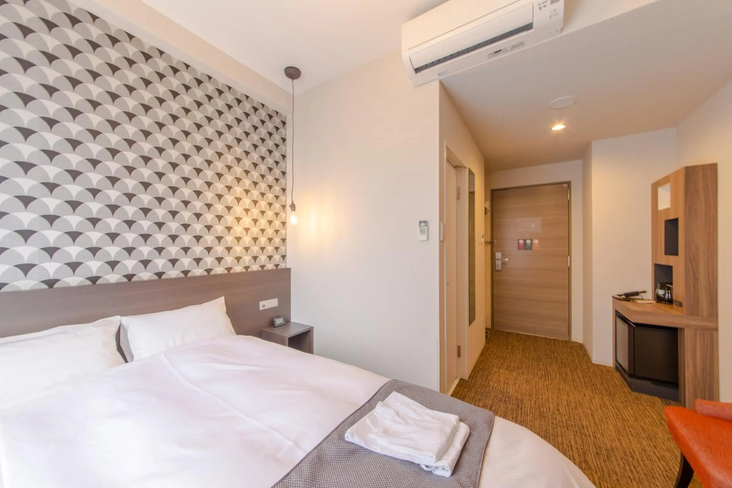 Photo of the whole room, Bed in Hotel M's Plus Shijo Omiya Photo of the whole room, Bed in Hotel M's Plus Shijo Omiya