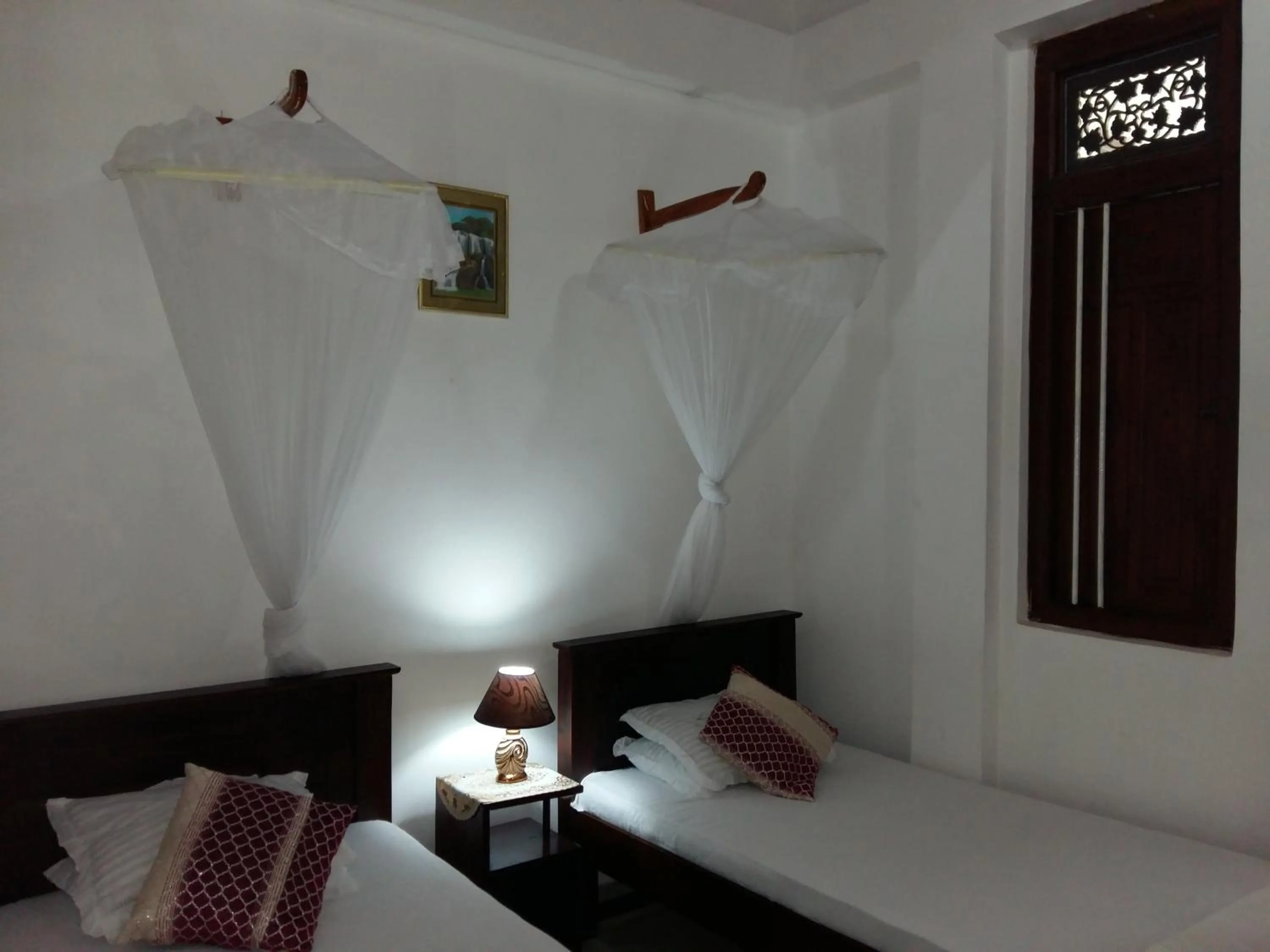 Decorative detail, Bed in Southern Comforts - Galle Fort