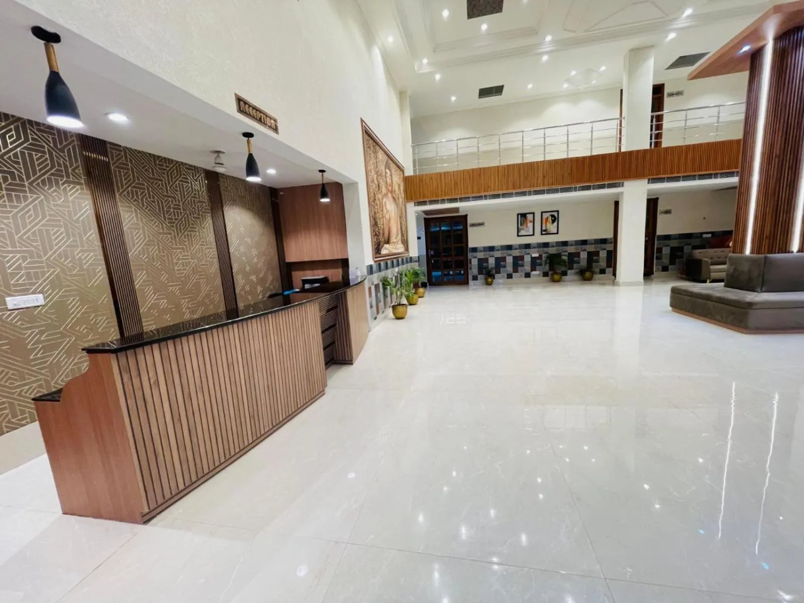 Lobby or reception in The Rajgir Residency