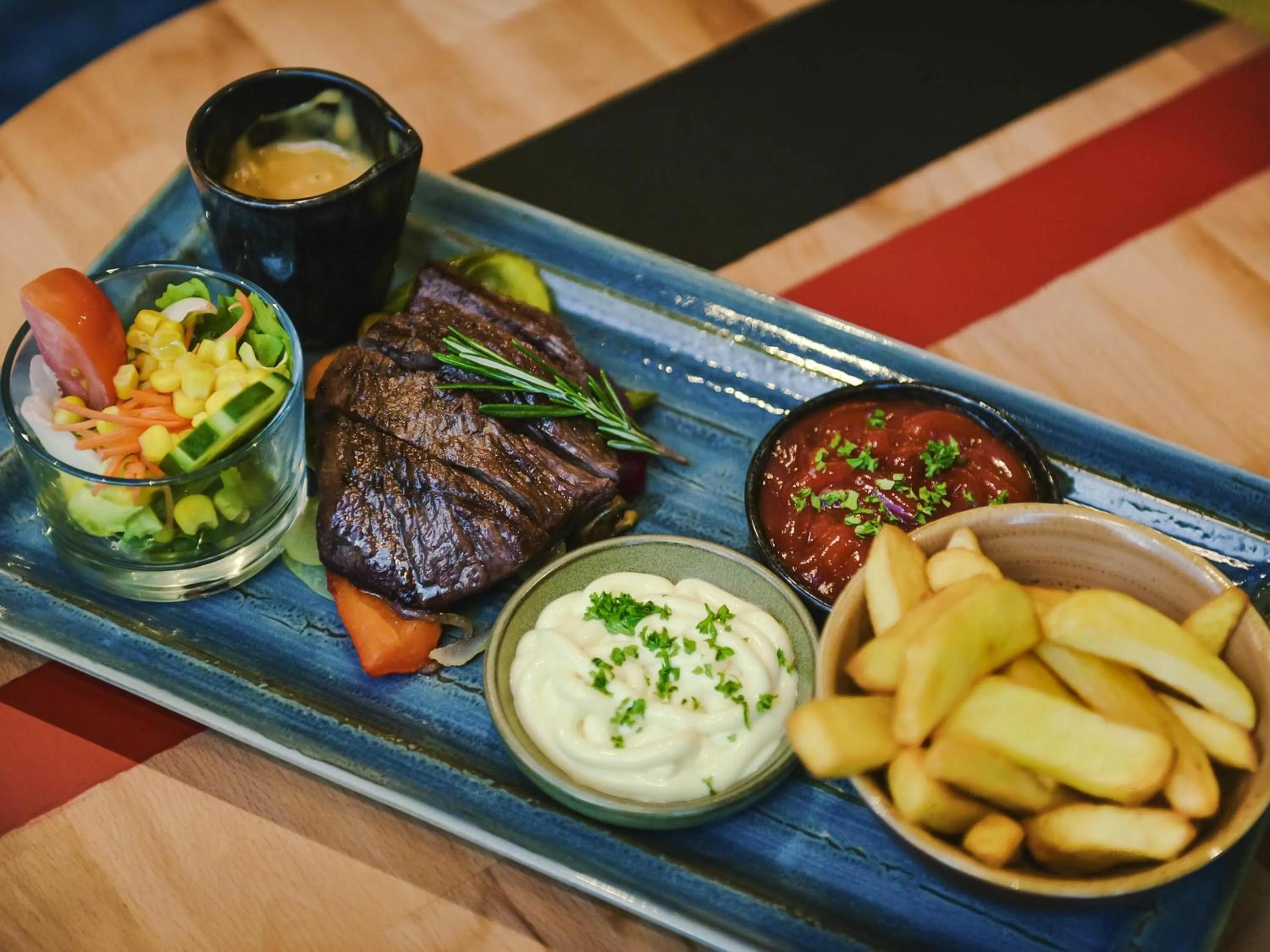 Restaurant/places to eat in Mercure Antwerp City South