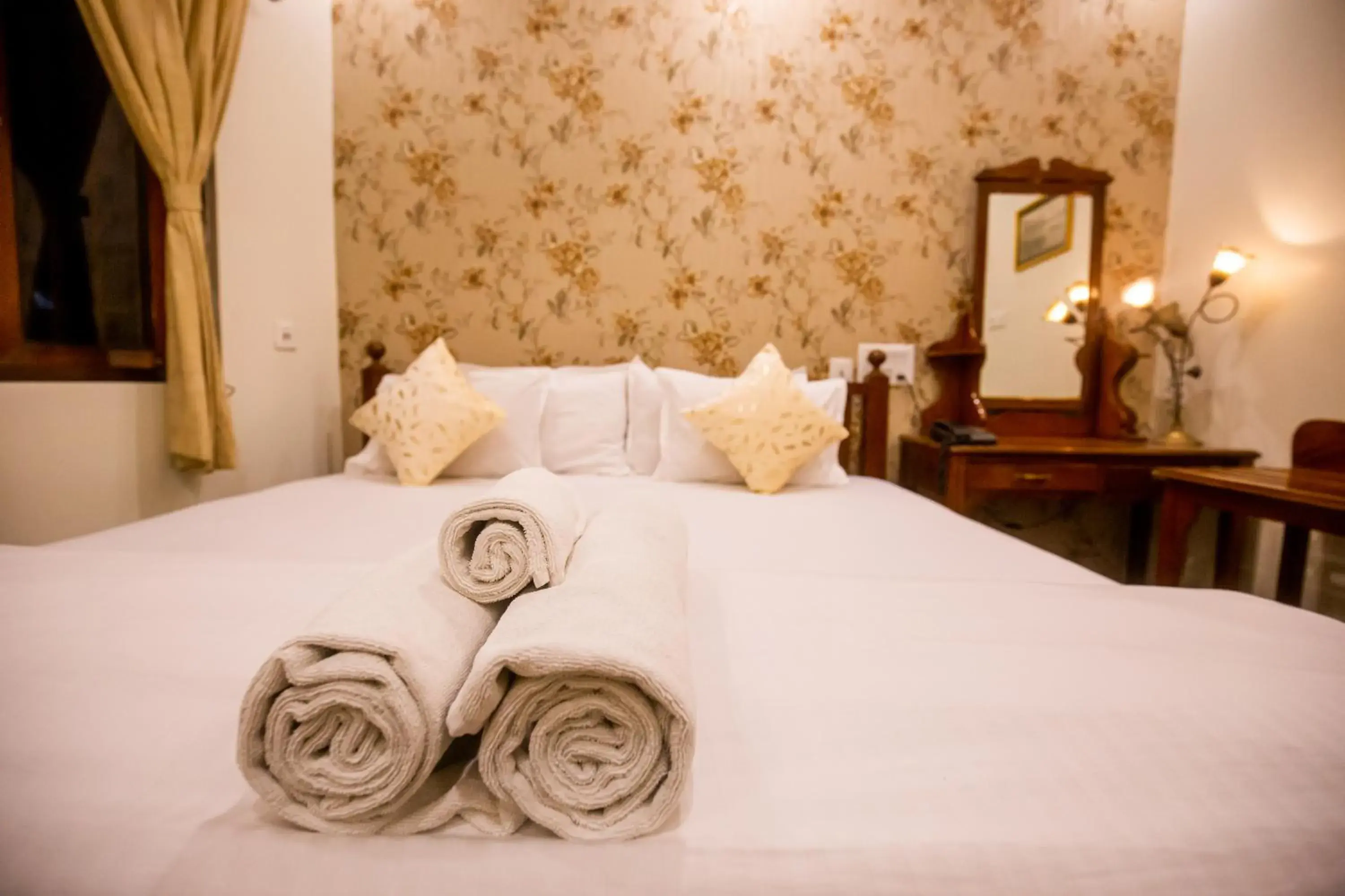 Bed in Hotel Cecil Bed in Hotel Cecil