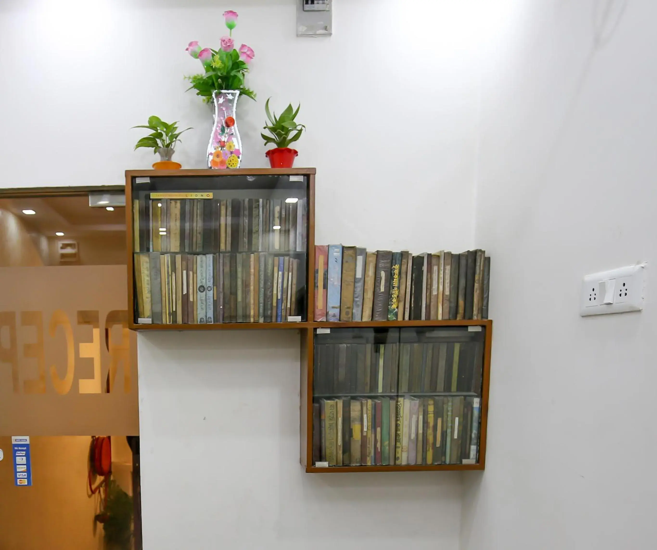 Lobby or reception in Hotel Cecil Lobby or reception in Hotel Cecil