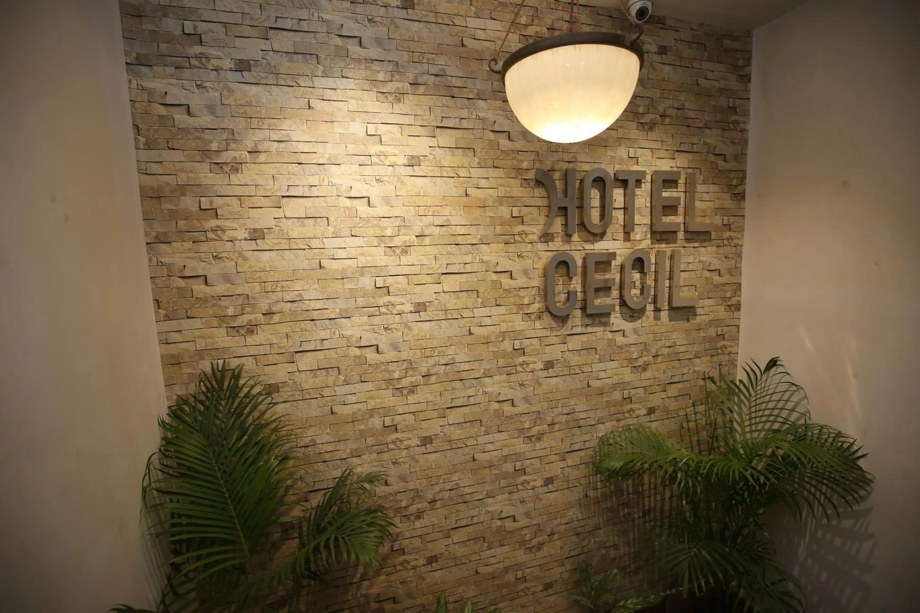 Facade/entrance in Hotel Cecil