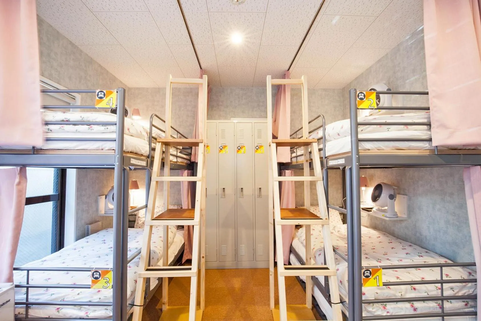 Bed in Akasaka-no Sato (Female Only)