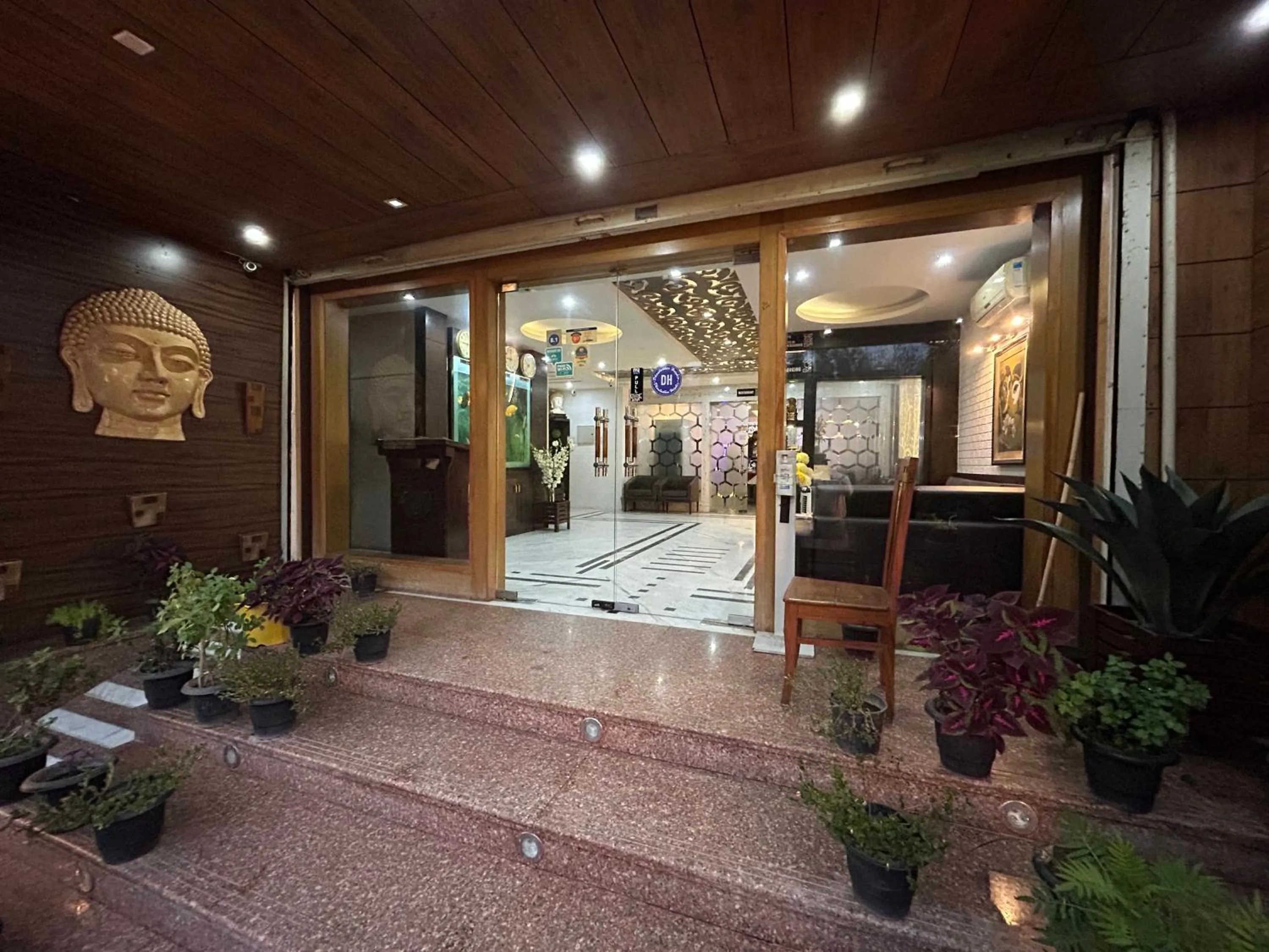 Facade/entrance in Hotel DH