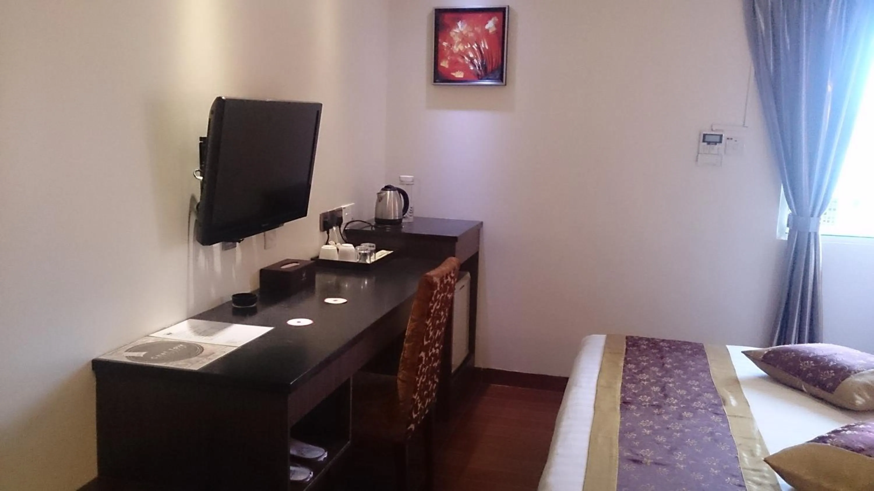 Coffee/tea facilities, Bed in Hotel & Apartment Ambassador 3