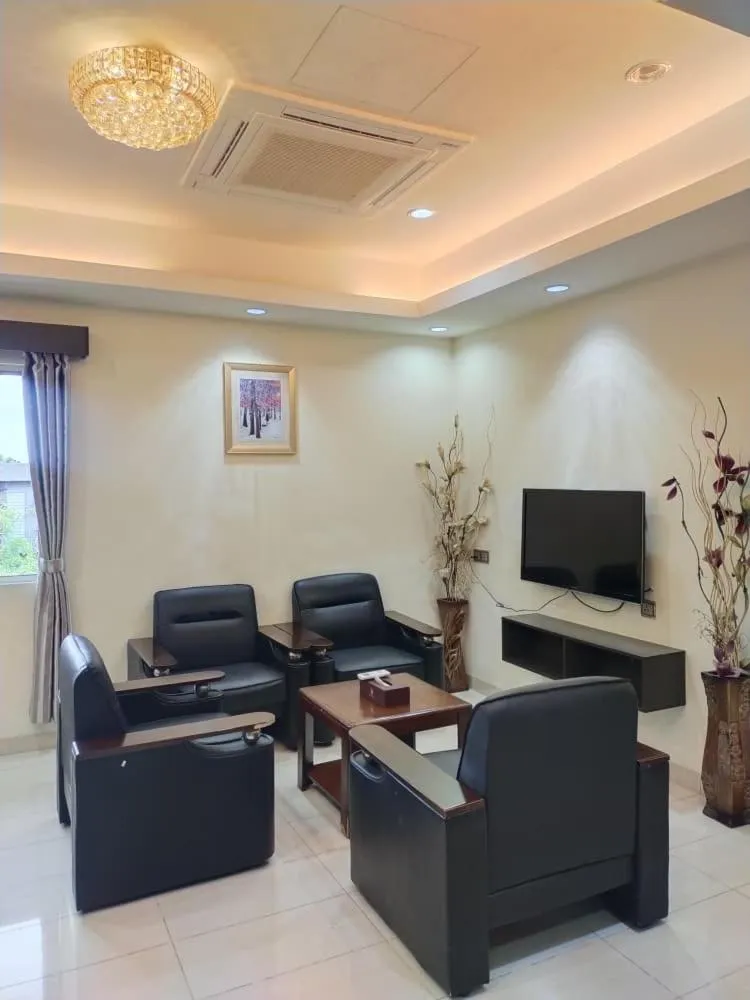 Hotel & Apartment Ambassador 3