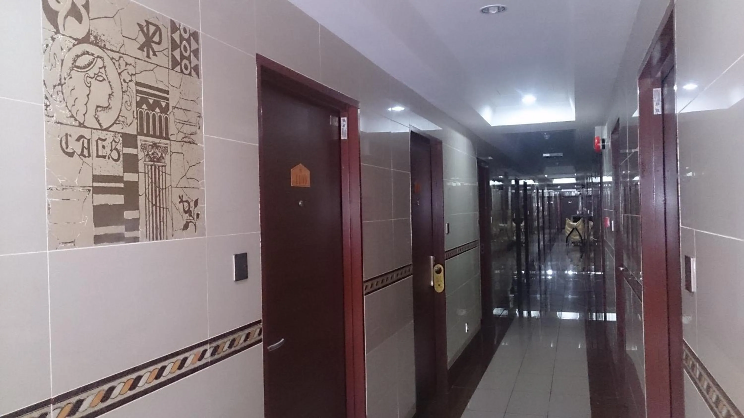 Area and facilities in Hotel & Apartment Ambassador 3