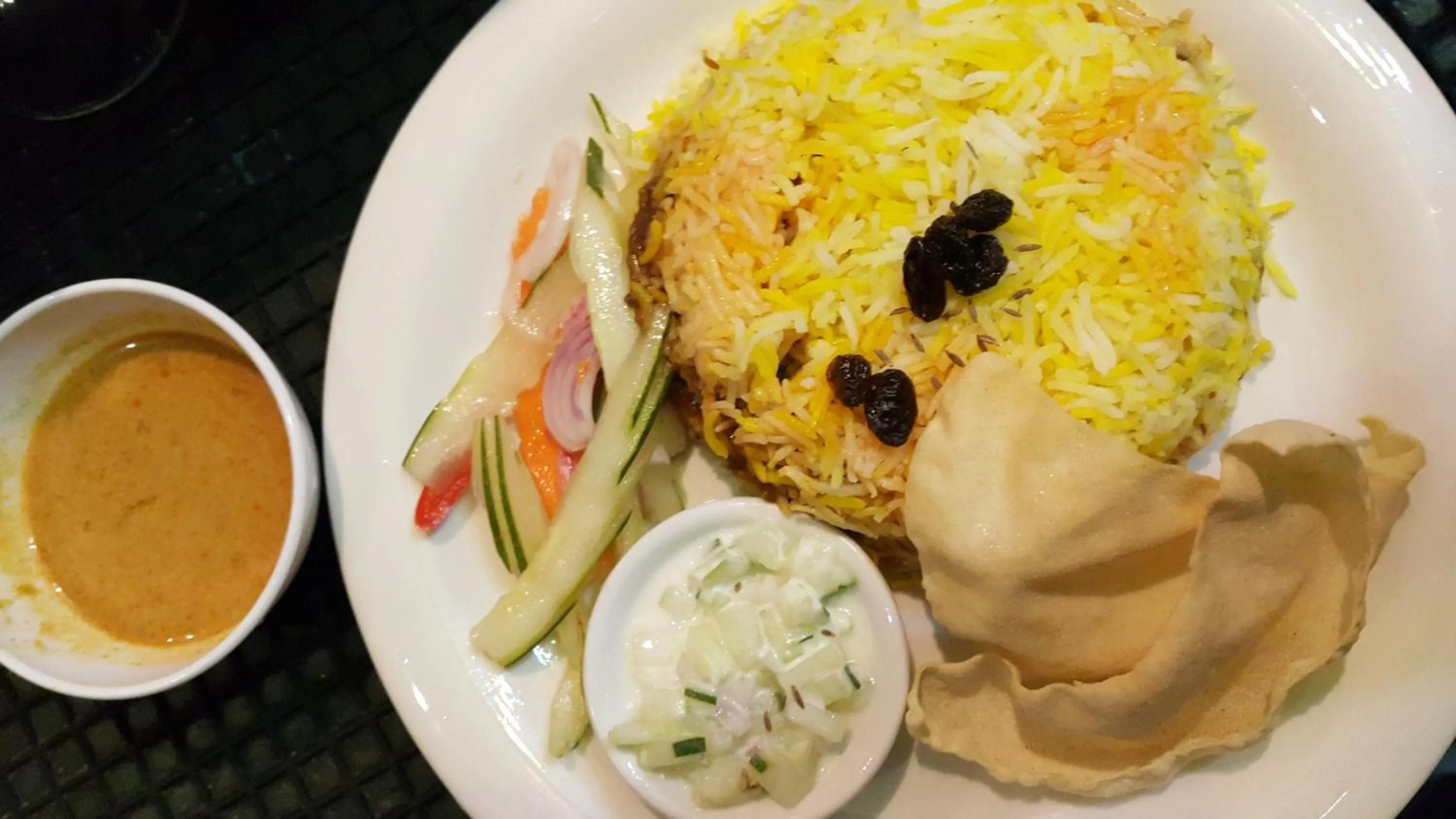 Meals in Hotel & Apartment Ambassador 3