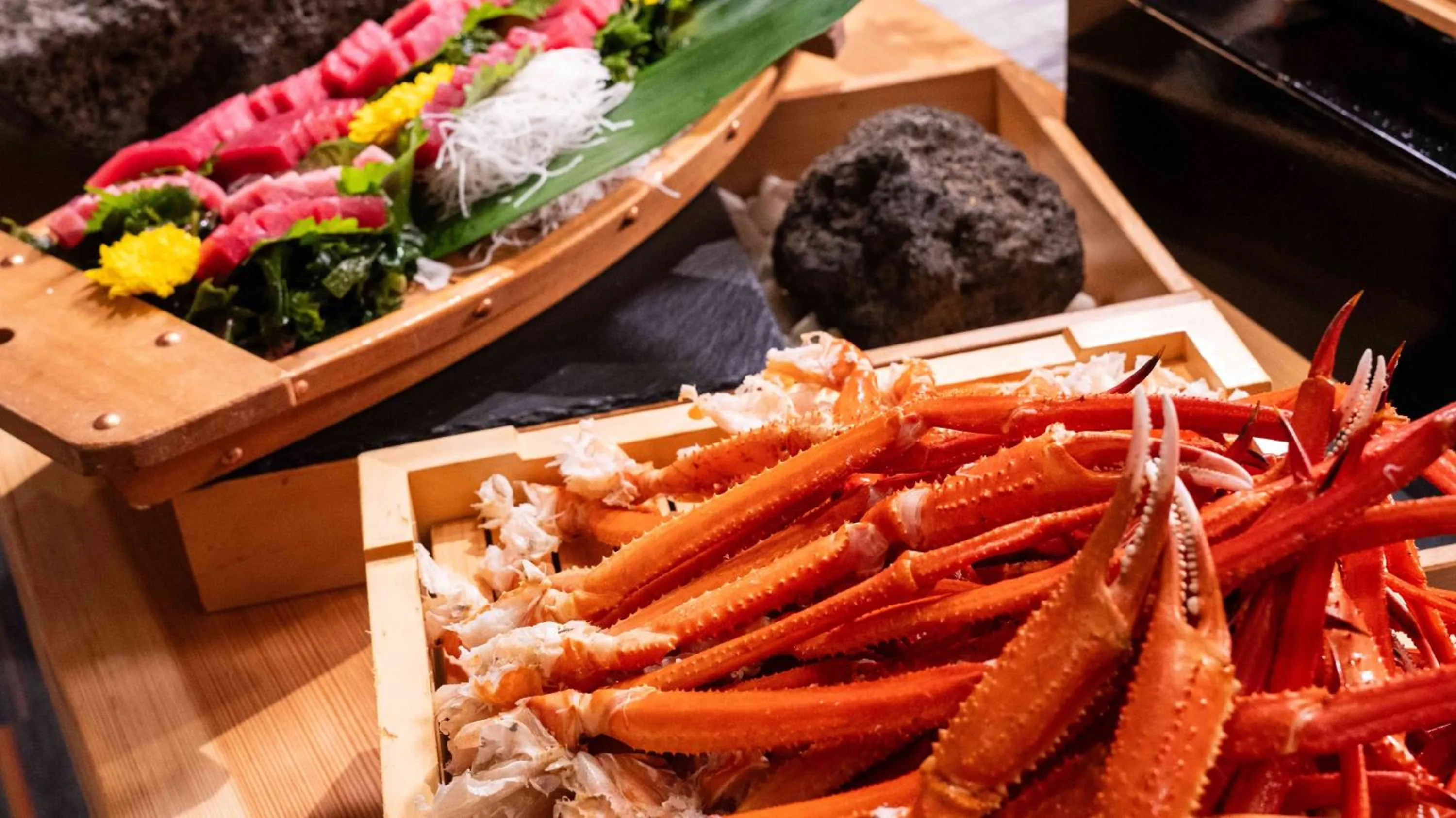 Food and drinks in Motosu Phoenix Hotel