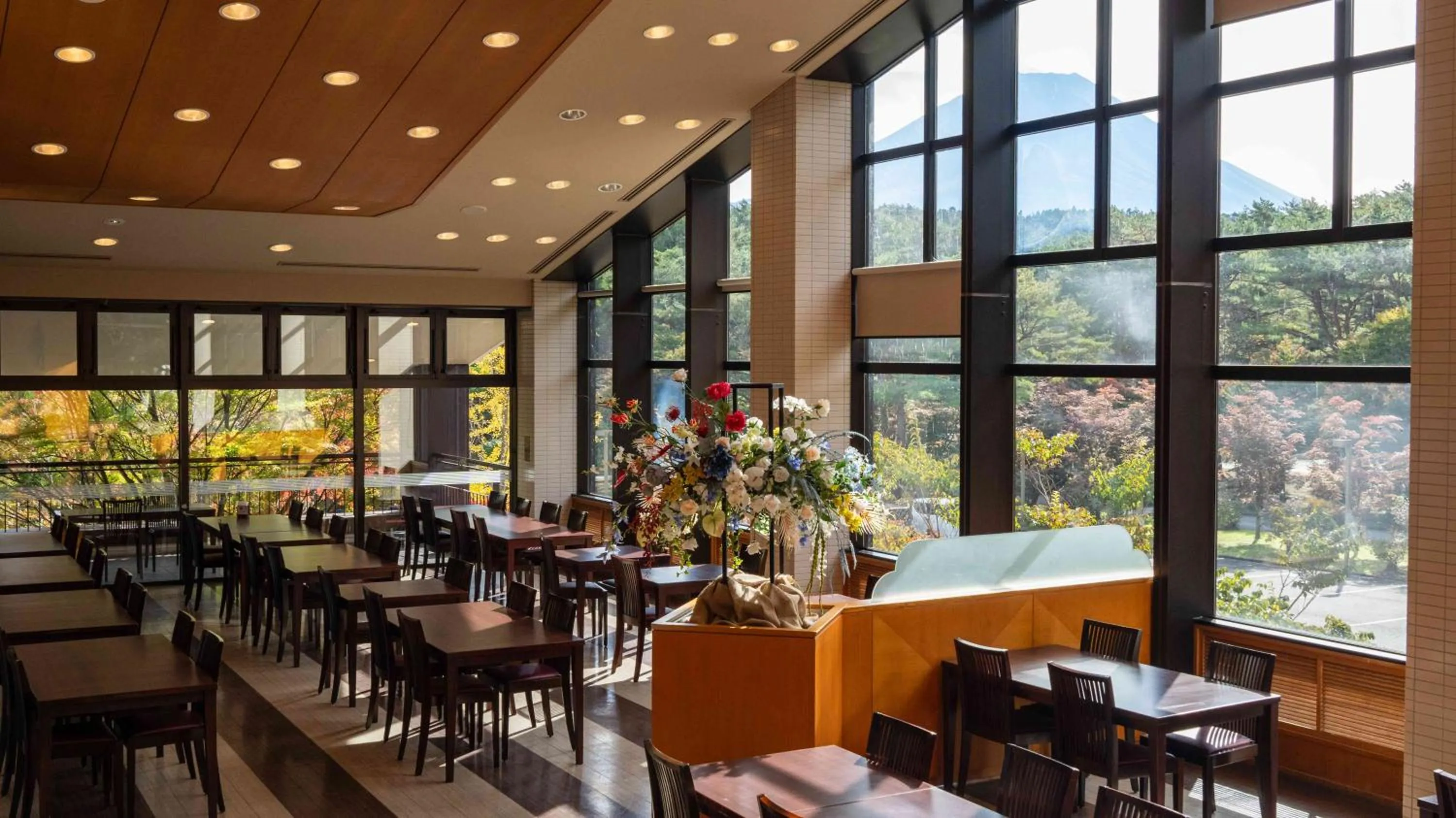 Restaurant/places to eat in Motosu Phoenix Hotel