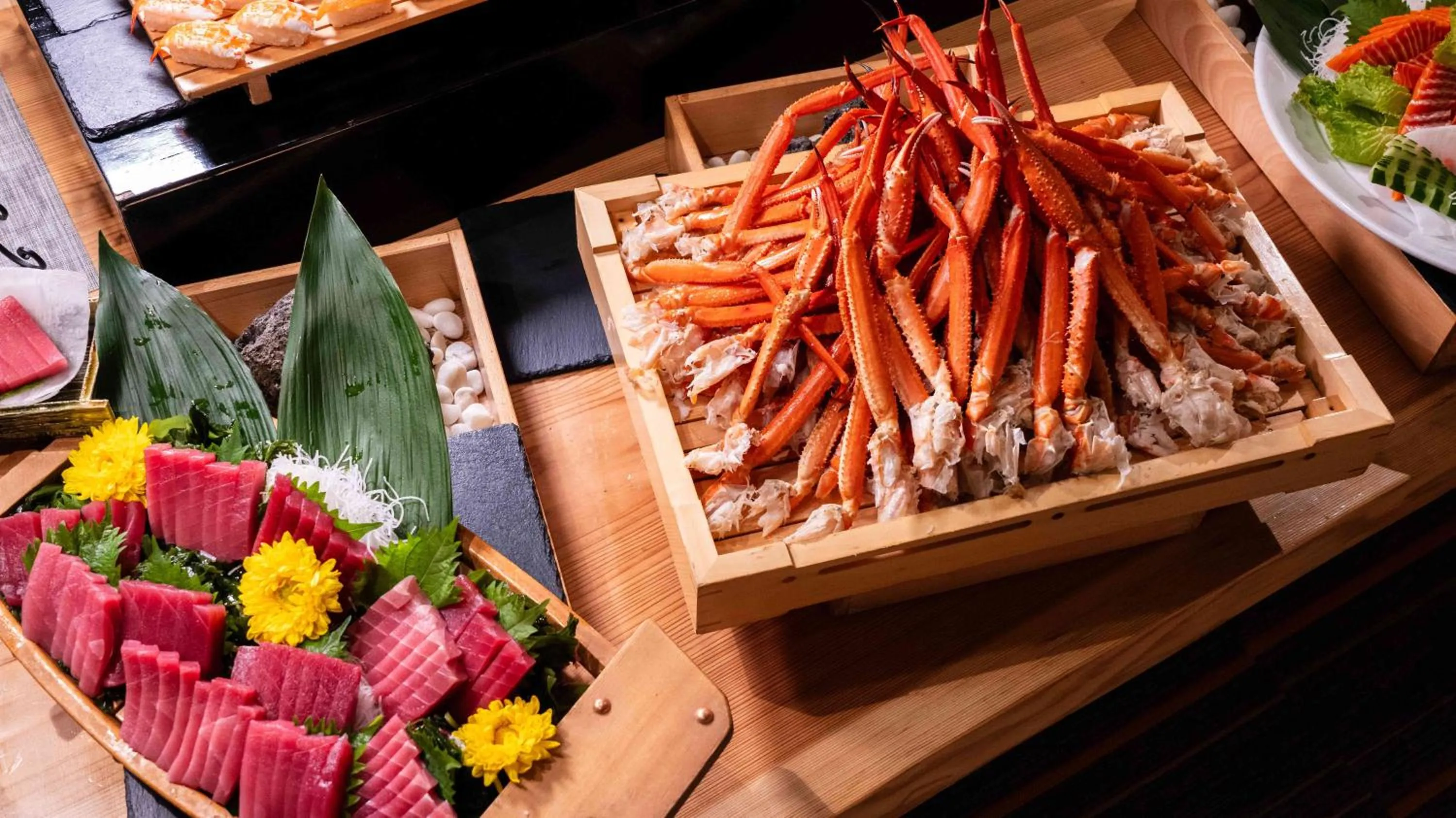 Food and drinks in Motosu Phoenix Hotel