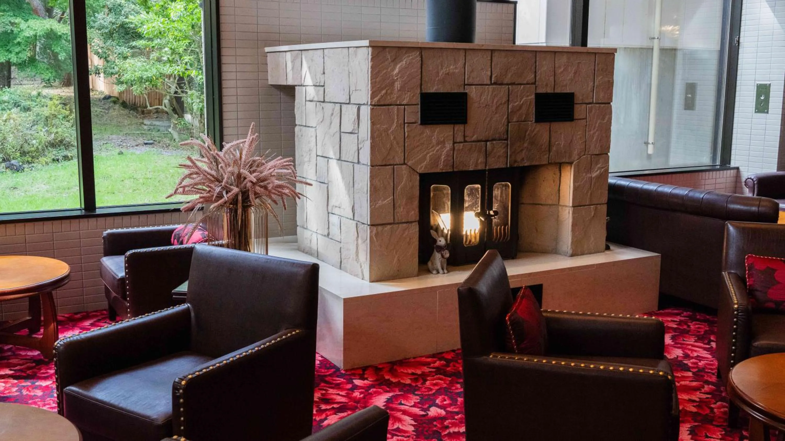 Seating area in Motosu Phoenix Hotel