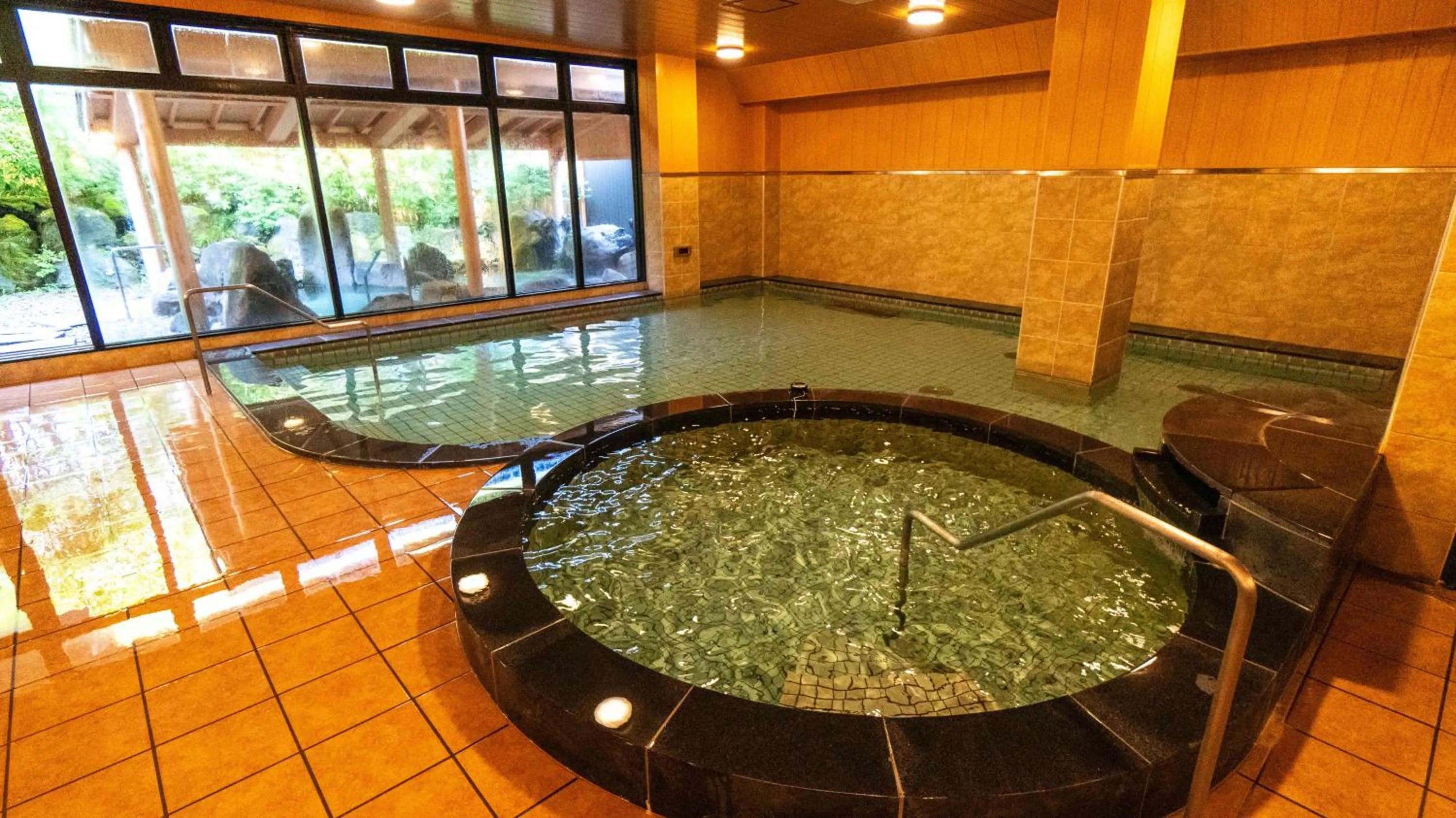 Hot Spring Bath in Motosu Phoenix Hotel