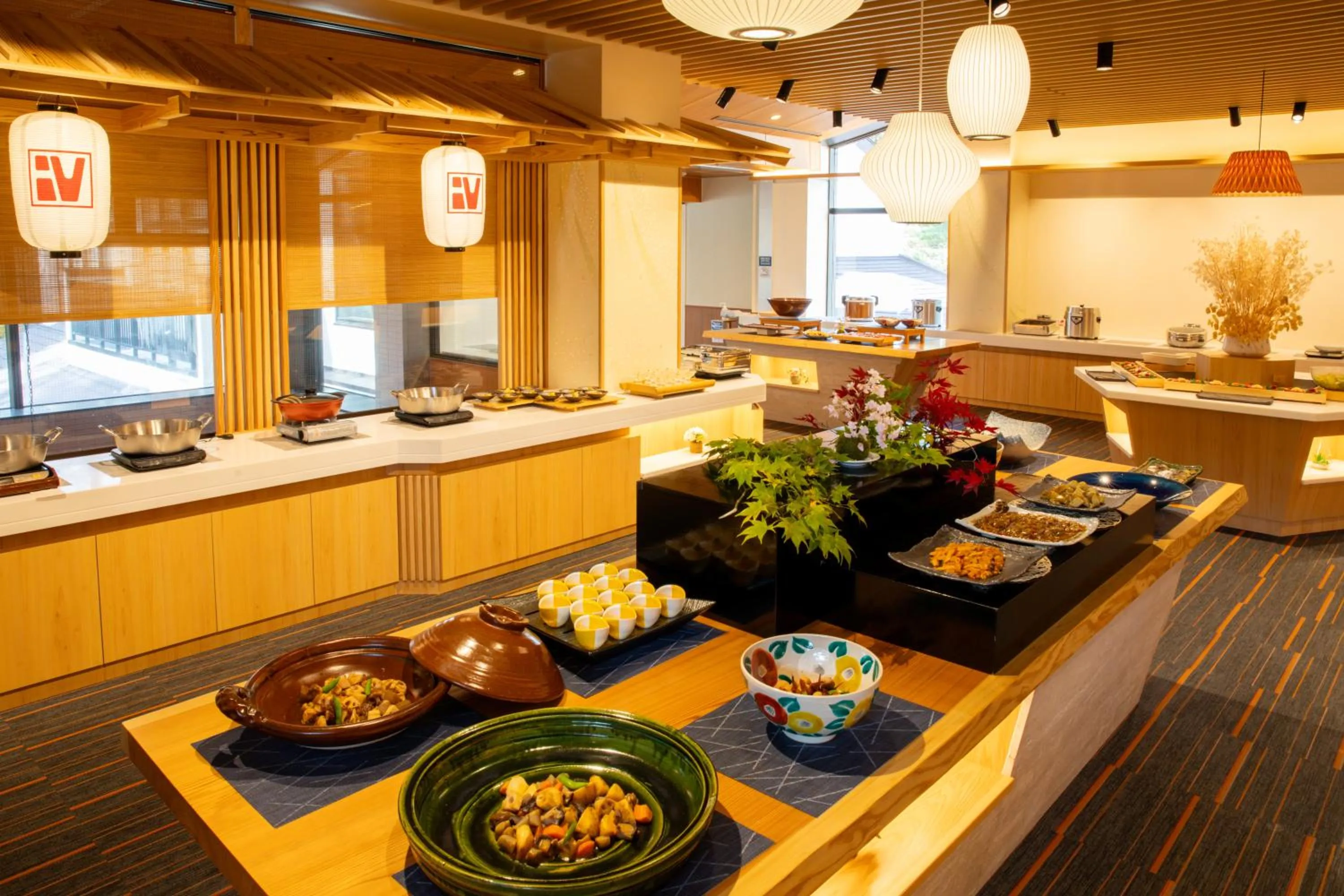 Buffet breakfast in Motosu Phoenix Hotel