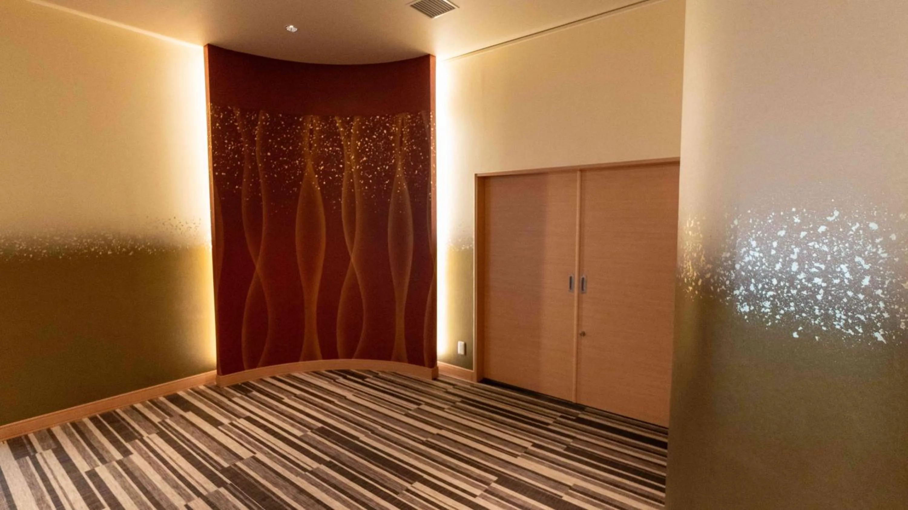 Living room in Motosu Phoenix Hotel