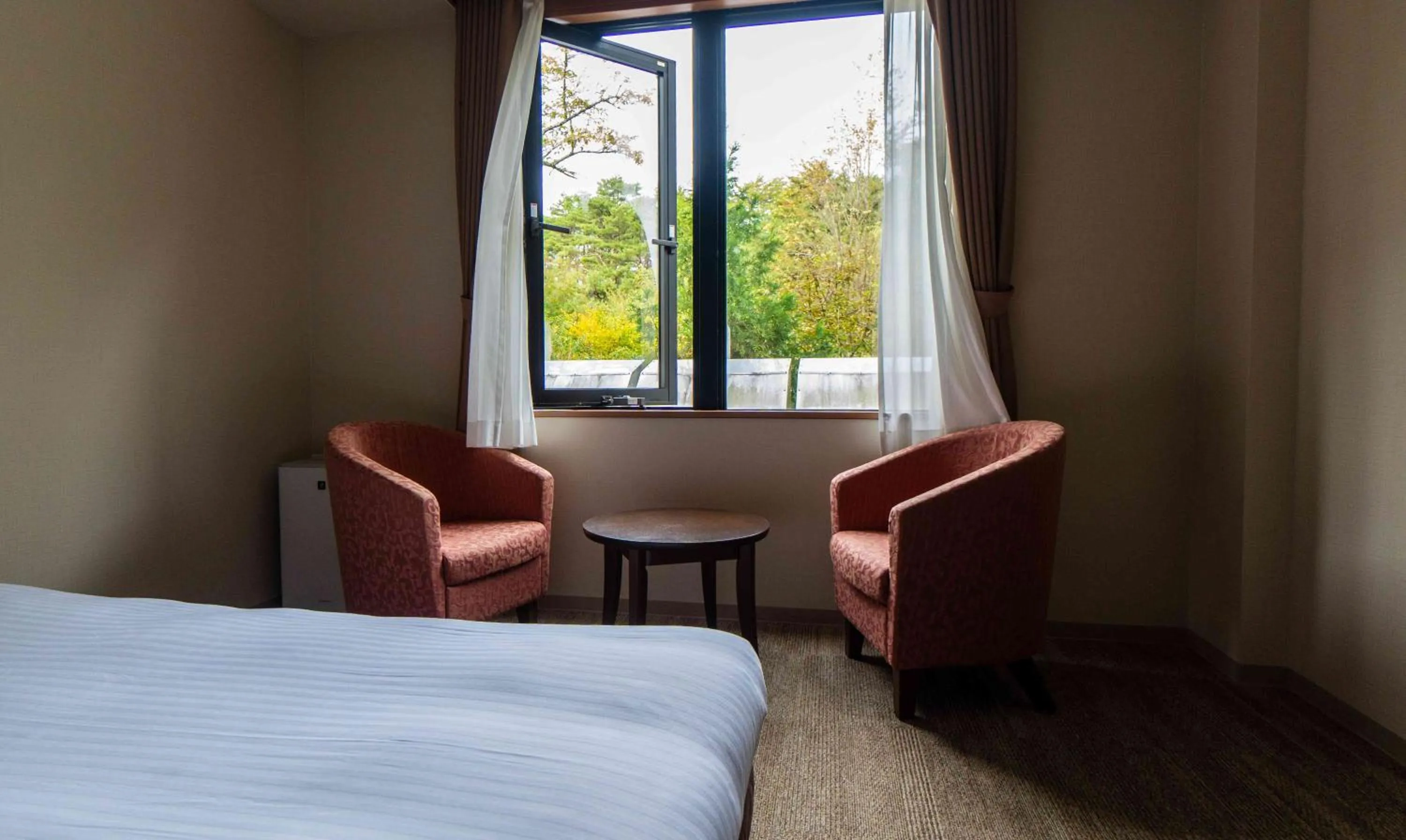 Bedroom, Bed in Motosu Phoenix Hotel