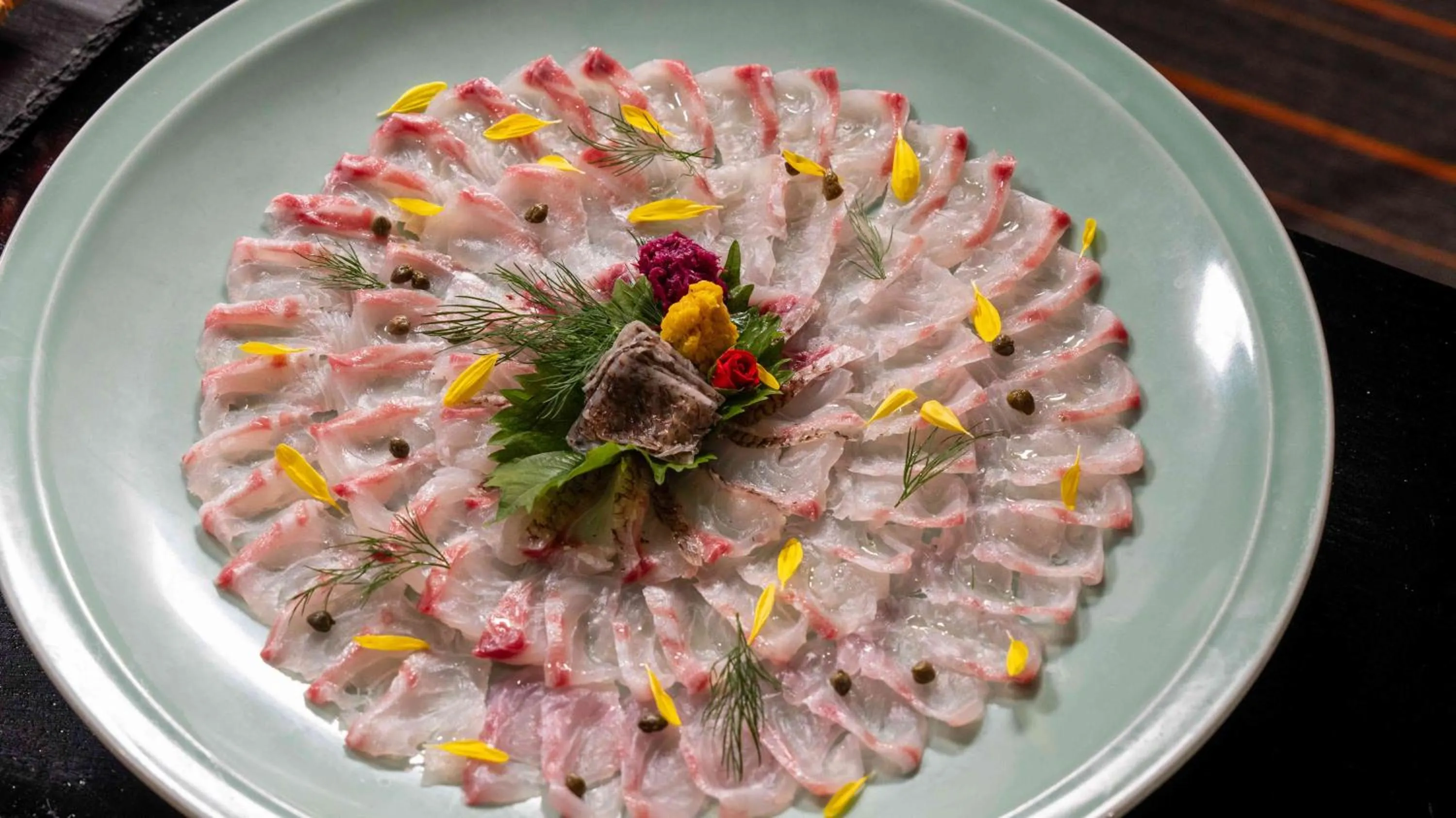 Food and drinks in Motosu Phoenix Hotel