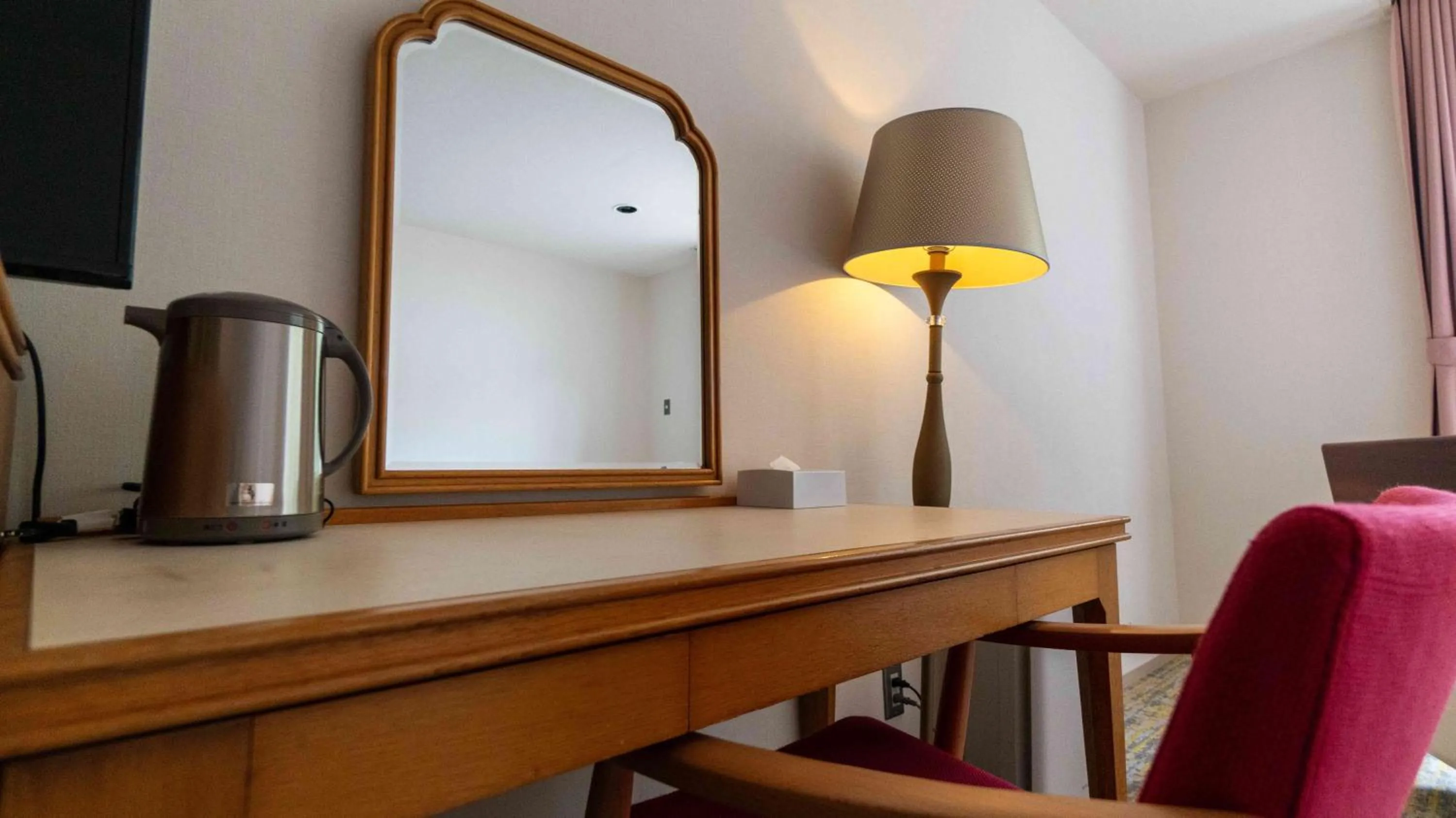 Bedroom in Motosu Phoenix Hotel