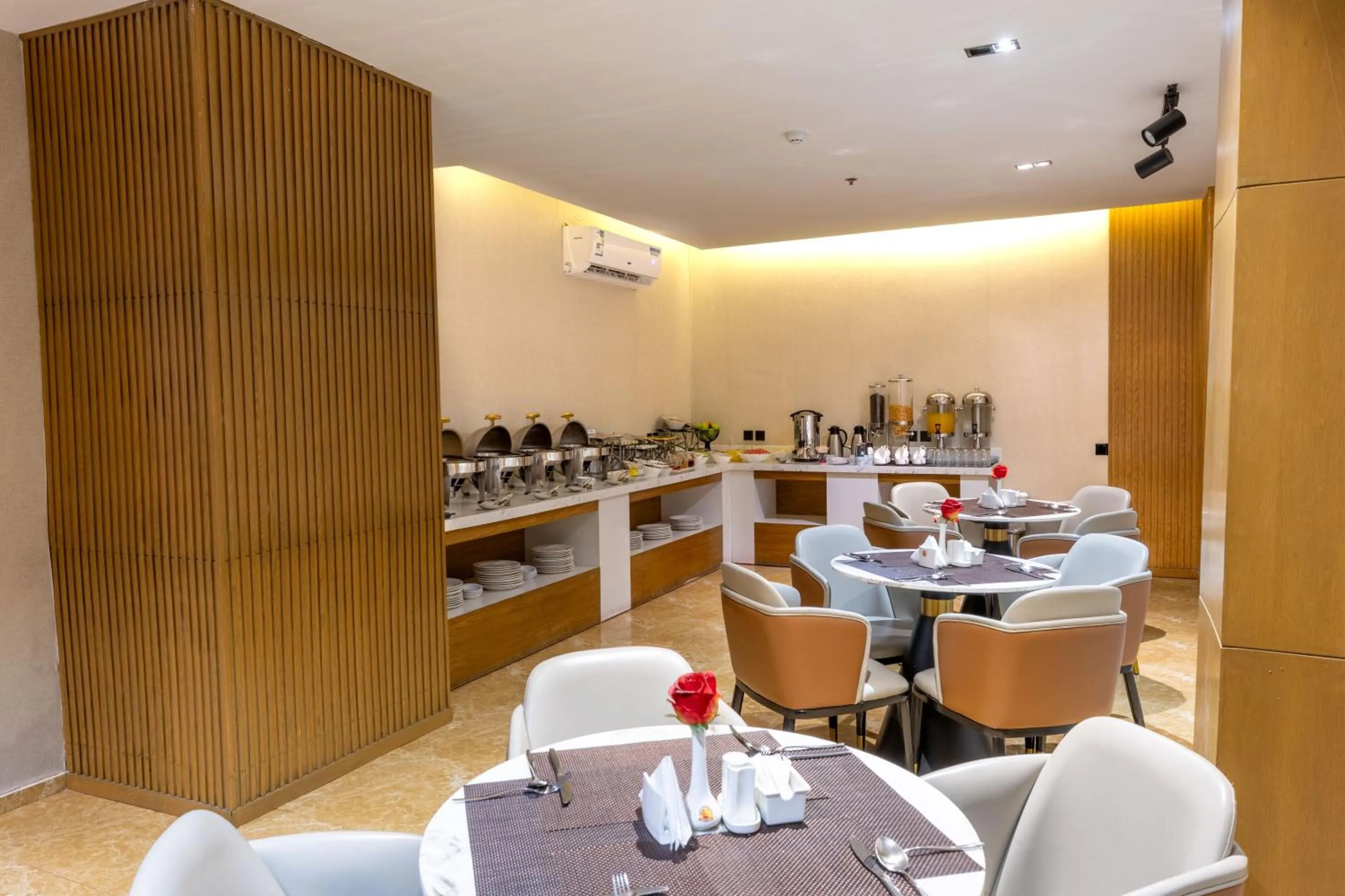 Al Muhaidb Residence Al Takhasossi 1